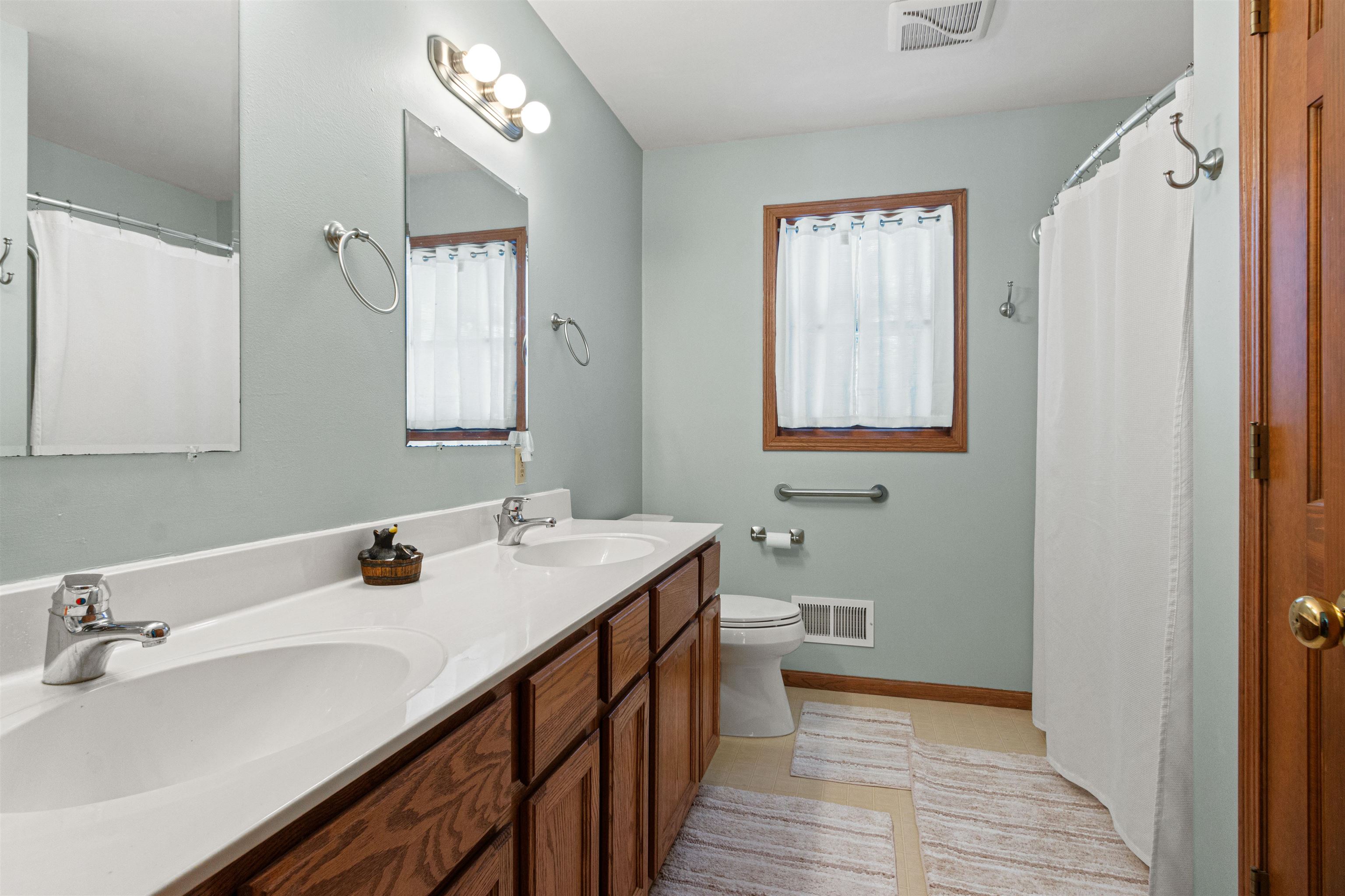 4531 BRECKENRIDGE COURT, Wisconsin Rapids, Wisconsin 54494, 4 Bedrooms Bedrooms, ,2 BathroomsBathrooms,Residential,For Sale,4531 BRECKENRIDGE COURT,22600740