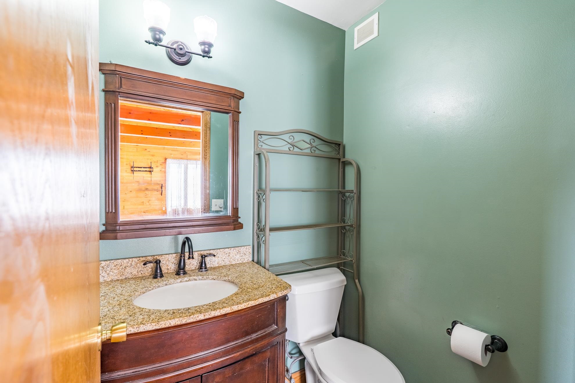 248151 MITCHELL LANE, Athens, Wisconsin 54411, 3 Bedrooms Bedrooms, ,2 BathroomsBathrooms,Residential,For Sale,248151 MITCHELL LANE,22600745