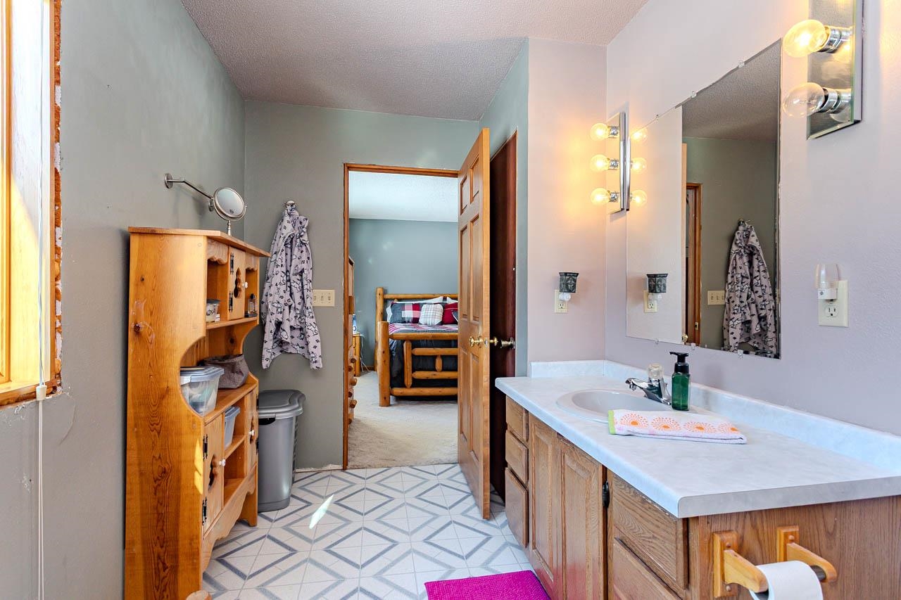 204757 MERKEL ROAD, Marshfield, Wisconsin 54449, 3 Bedrooms Bedrooms, ,2 BathroomsBathrooms,Residential,For Sale,204757 MERKEL ROAD,22600747