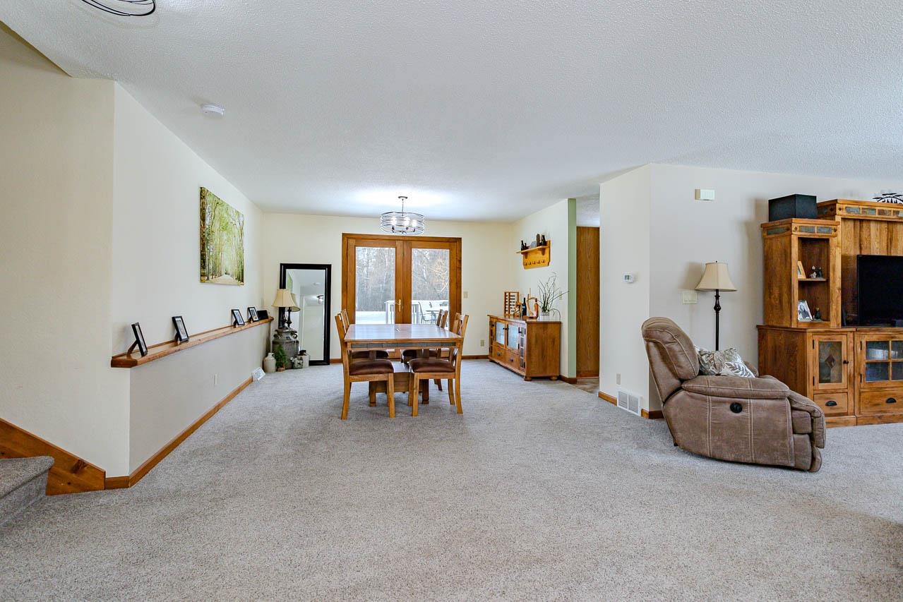 204757 MERKEL ROAD, Marshfield, Wisconsin 54449, 3 Bedrooms Bedrooms, ,2 BathroomsBathrooms,Residential,For Sale,204757 MERKEL ROAD,22600747