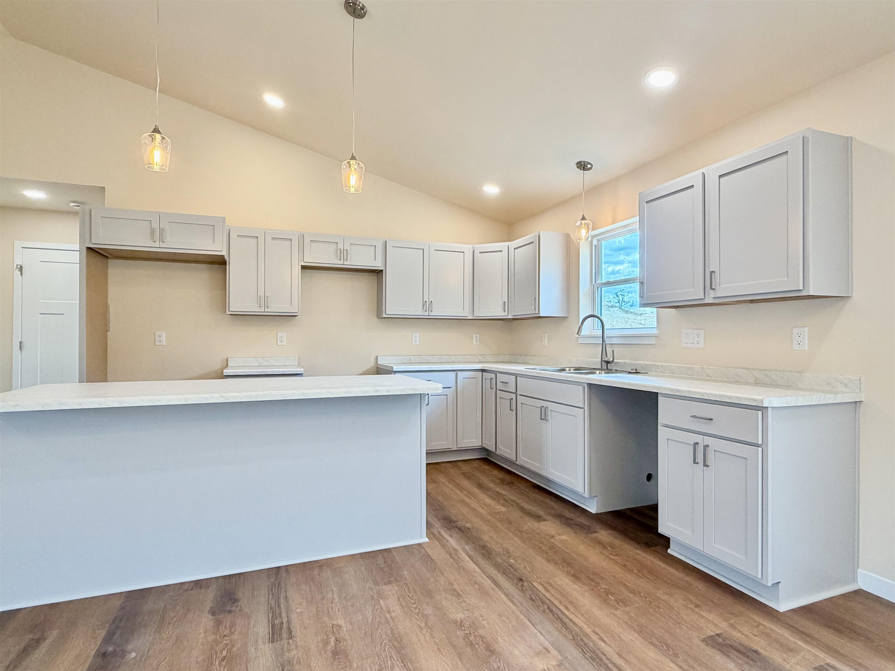 1359 Knapp Street, CHETEK, Wisconsin 54729, 3 Bedrooms Bedrooms, ,2 BathroomsBathrooms,Residential,For Sale,1359 Knapp Street,22600752
