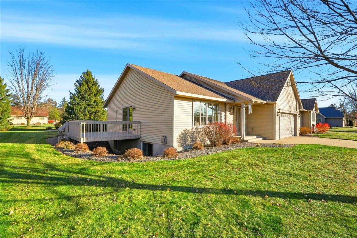 4131 15th Place South, Wisconsin Rapids, Wisconsin 54494, 3 Bedrooms Bedrooms, ,3 BathroomsBathrooms,Residential,For Sale,4131 15th Place South,22600754