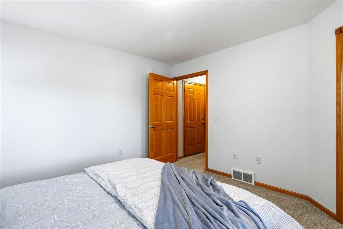 4131 15th Place South, Wisconsin Rapids, Wisconsin 54494, 3 Bedrooms Bedrooms, ,3 BathroomsBathrooms,Residential,For Sale,4131 15th Place South,22600754