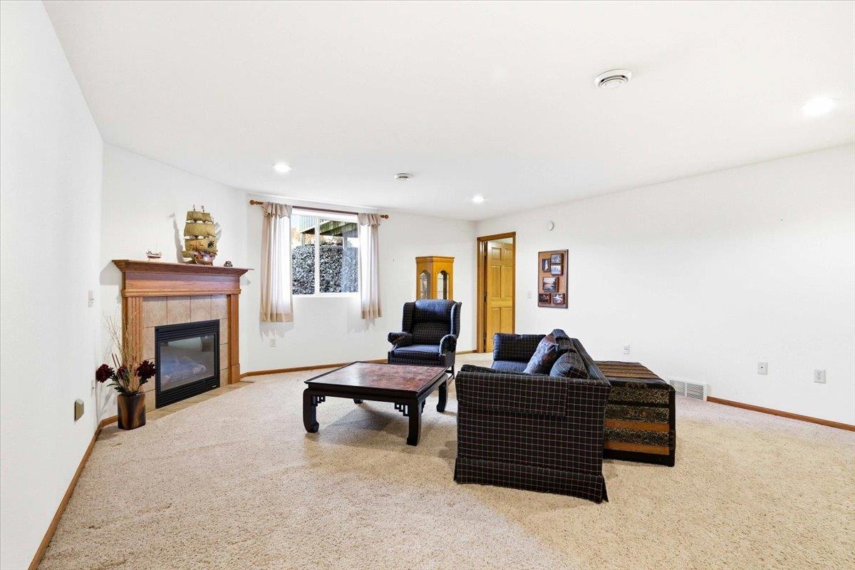 4131 15th Place South, Wisconsin Rapids, Wisconsin 54494, 3 Bedrooms Bedrooms, ,3 BathroomsBathrooms,Residential,For Sale,4131 15th Place South,22600754