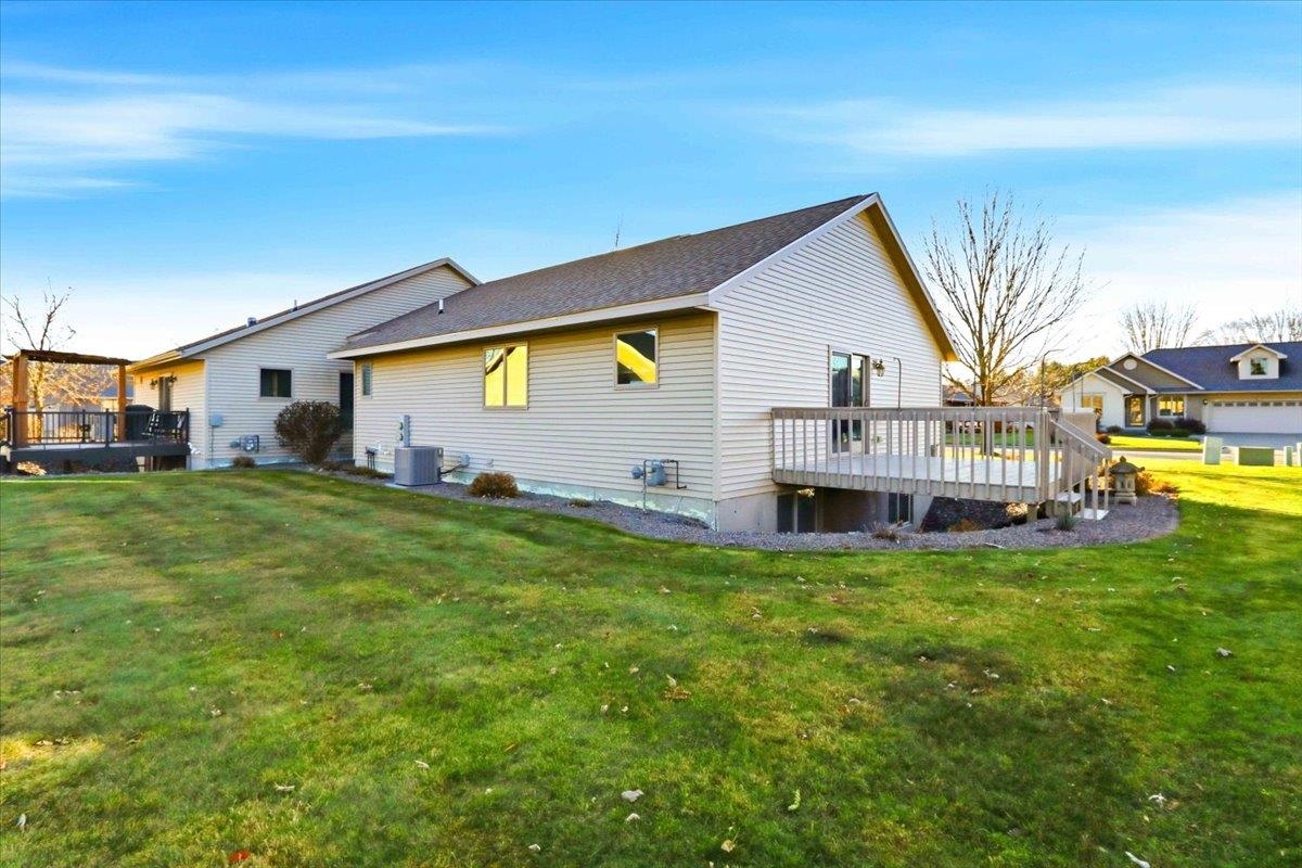 4131 15th Place South, Wisconsin Rapids, Wisconsin 54494, 3 Bedrooms Bedrooms, ,3 BathroomsBathrooms,Residential,For Sale,4131 15th Place South,22600754