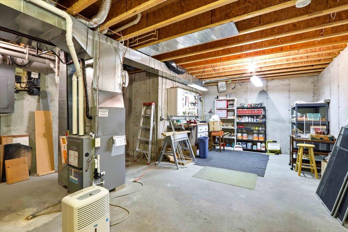 4131 15th Place South, Wisconsin Rapids, Wisconsin 54494, 3 Bedrooms Bedrooms, ,3 BathroomsBathrooms,Residential,For Sale,4131 15th Place South,22600754