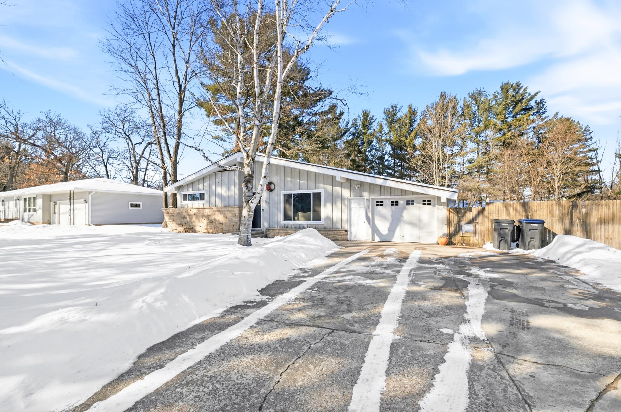 2710 PORTER ROAD, Plover, Wisconsin 54467, 3 Bedrooms Bedrooms, ,1 BathroomBathrooms,Residential,For Sale,2710 PORTER ROAD,22600755