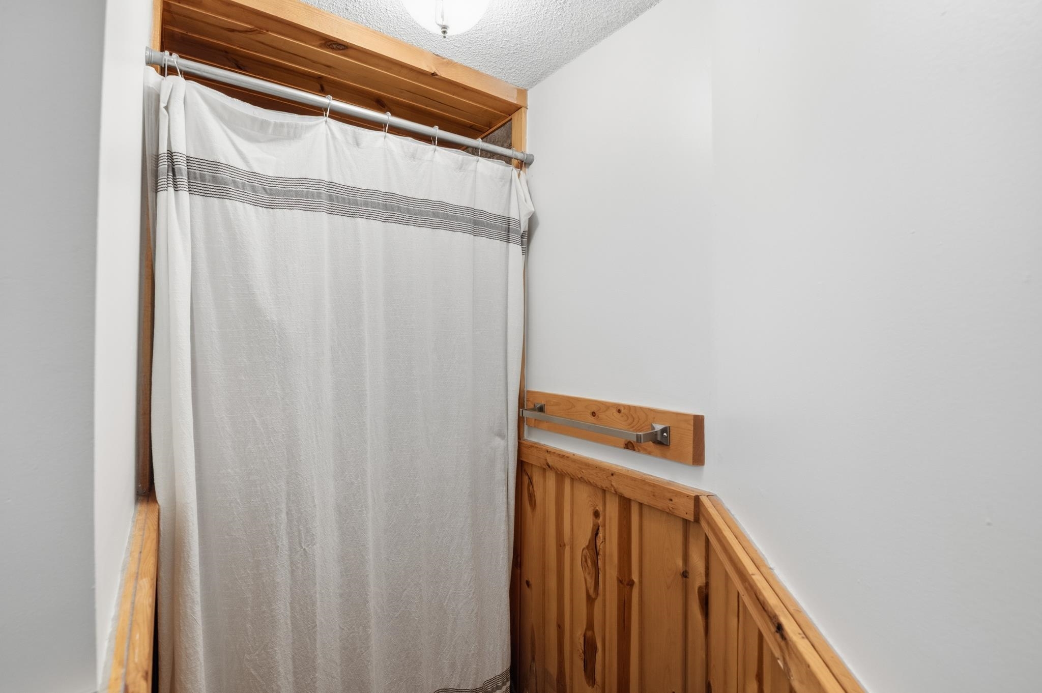 2710 PORTER ROAD, Plover, Wisconsin 54467, 3 Bedrooms Bedrooms, ,1 BathroomBathrooms,Residential,For Sale,2710 PORTER ROAD,22600755