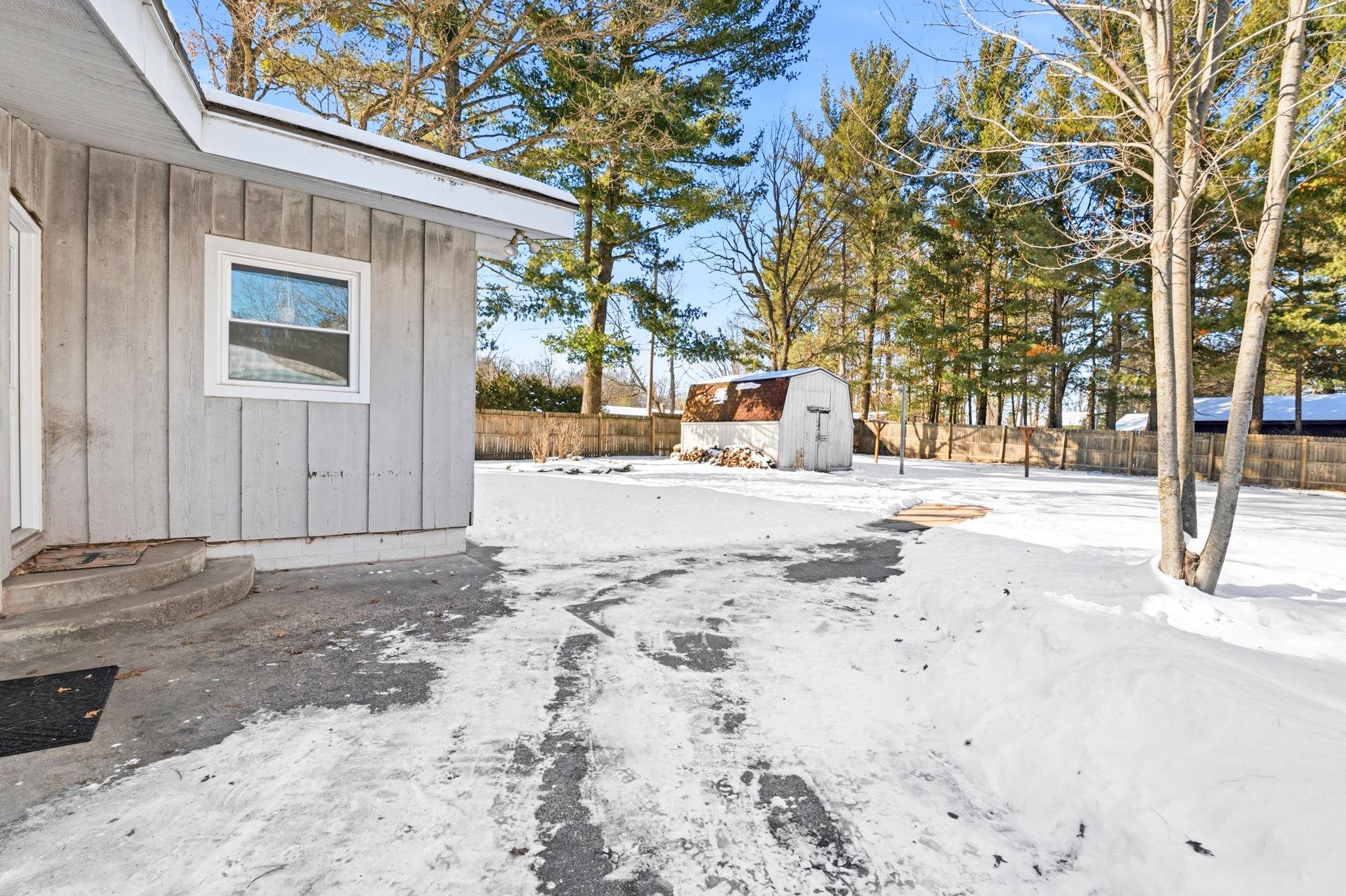 2710 PORTER ROAD, Plover, Wisconsin 54467, 3 Bedrooms Bedrooms, ,1 BathroomBathrooms,Residential,For Sale,2710 PORTER ROAD,22600755