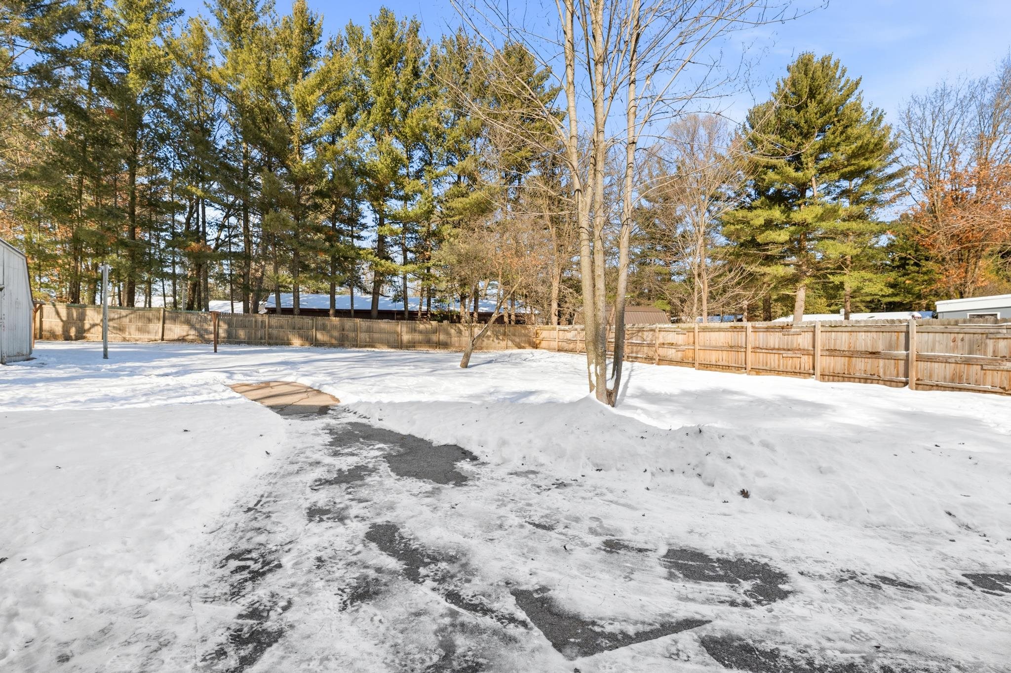 2710 PORTER ROAD, Plover, Wisconsin 54467, 3 Bedrooms Bedrooms, ,1 BathroomBathrooms,Residential,For Sale,2710 PORTER ROAD,22600755