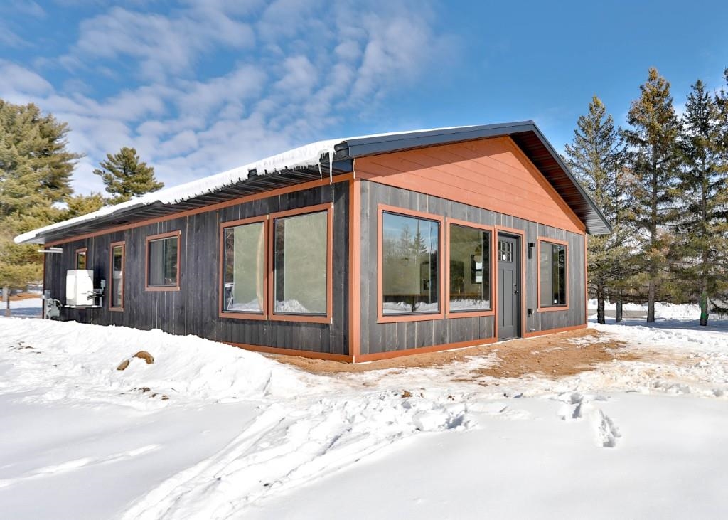 812 S CENTER AVENUE, Merrill, Wisconsin 54452, 3 Bedrooms Bedrooms, ,2 BathroomsBathrooms,Residential,For Sale,812 S CENTER AVENUE,22600756