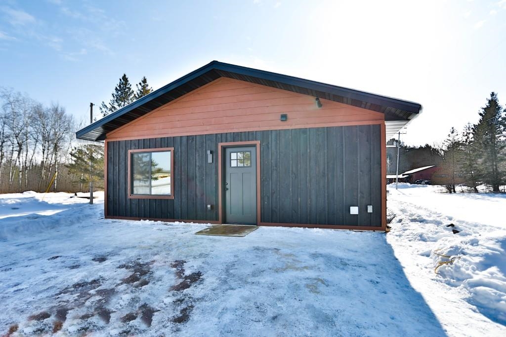 812 S CENTER AVENUE, Merrill, Wisconsin 54452, 3 Bedrooms Bedrooms, ,2 BathroomsBathrooms,Residential,For Sale,812 S CENTER AVENUE,22600756