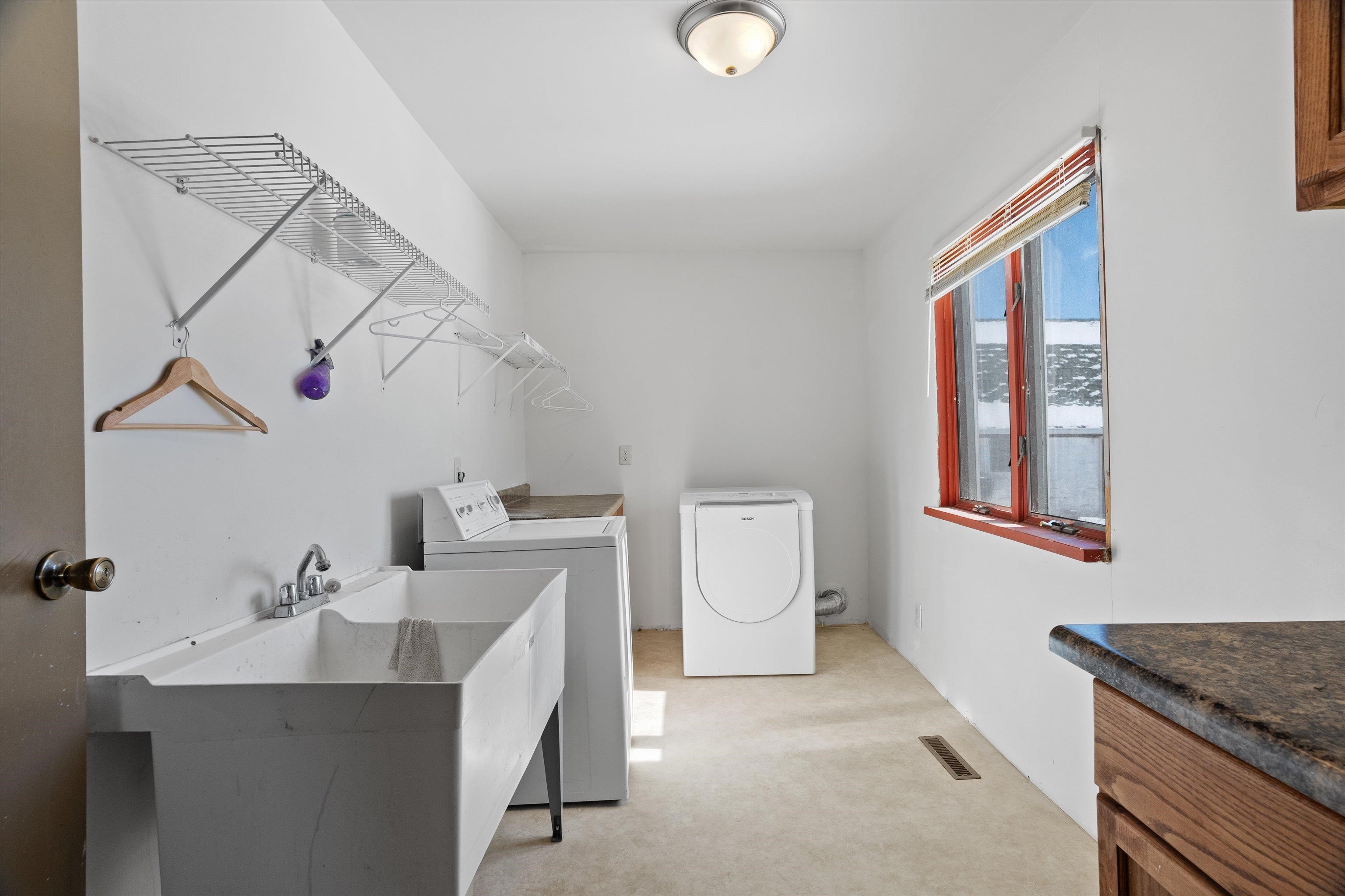 9035 COUNTY ROAD N, Marshfield, Wisconsin 54449, 5 Bedrooms Bedrooms, ,3 BathroomsBathrooms,Residential,For Sale,9035 COUNTY ROAD N,22600757