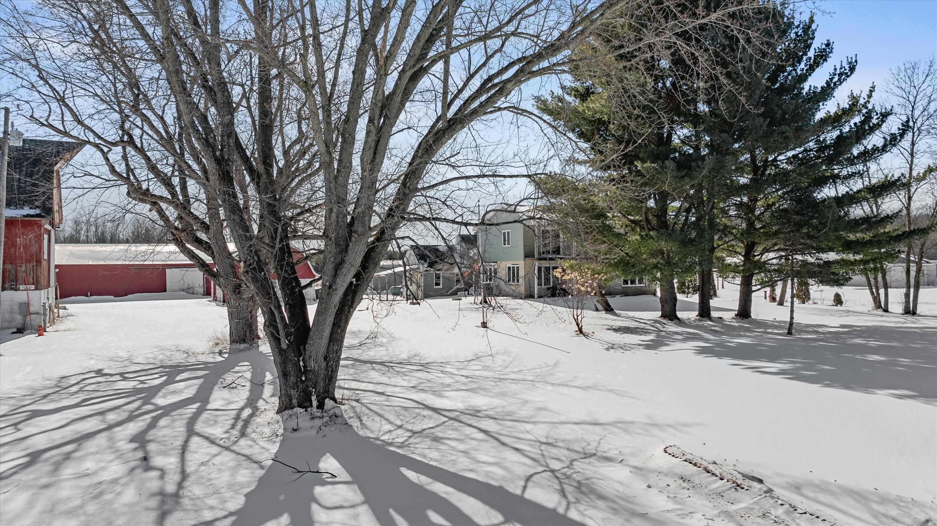 9035 COUNTY ROAD N, Marshfield, Wisconsin 54449, 5 Bedrooms Bedrooms, ,3 BathroomsBathrooms,Residential,For Sale,9035 COUNTY ROAD N,22600757