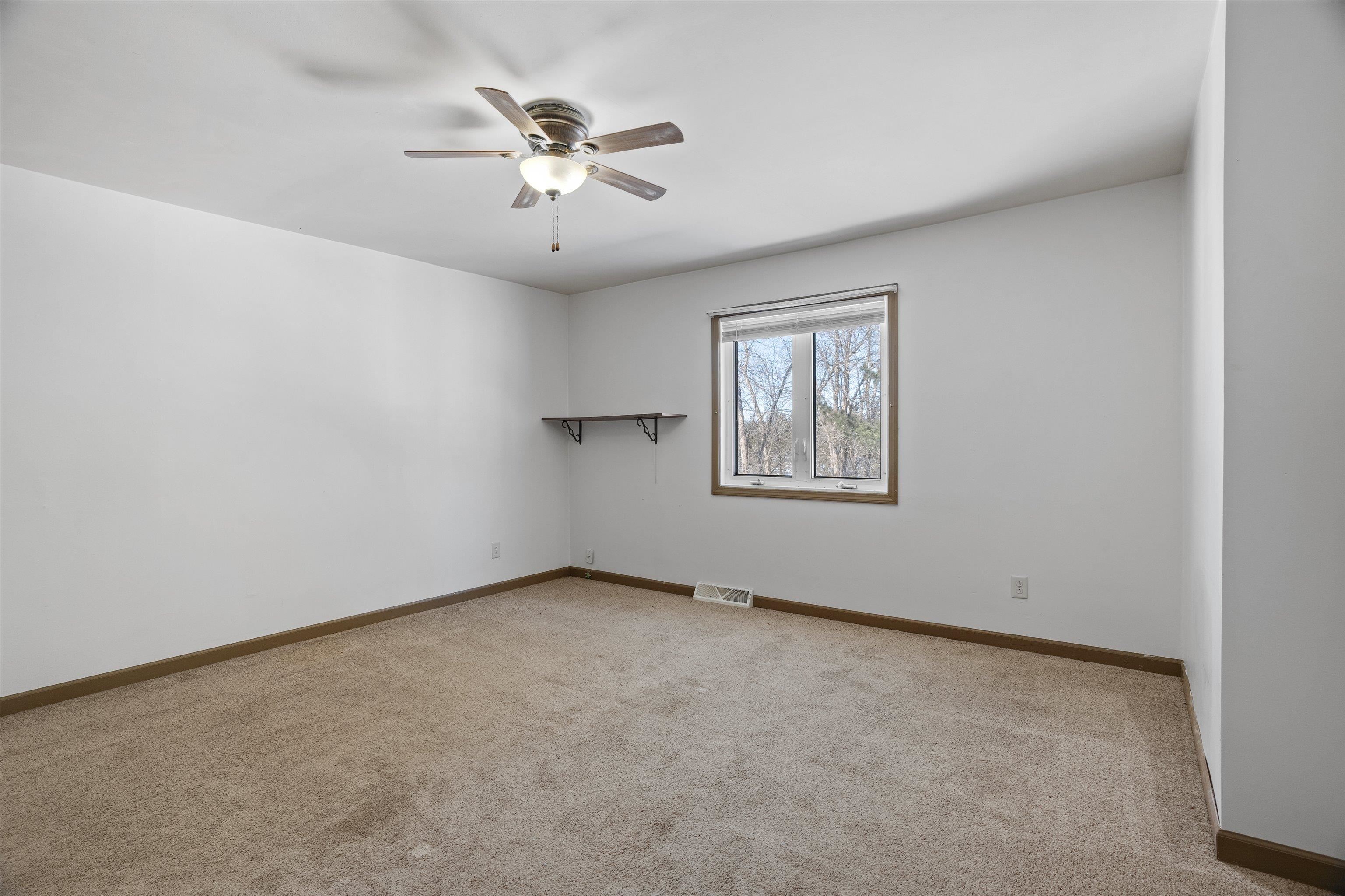 9035 COUNTY ROAD N, Marshfield, Wisconsin 54449, 5 Bedrooms Bedrooms, ,3 BathroomsBathrooms,Residential,For Sale,9035 COUNTY ROAD N,22600757