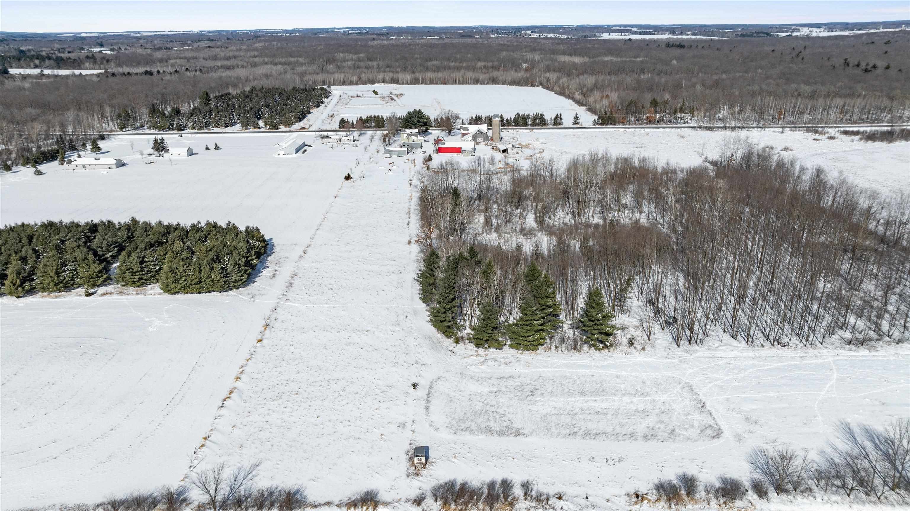 9035 COUNTY ROAD N, Marshfield, Wisconsin 54449, 5 Bedrooms Bedrooms, ,3 BathroomsBathrooms,Residential,For Sale,9035 COUNTY ROAD N,22600757