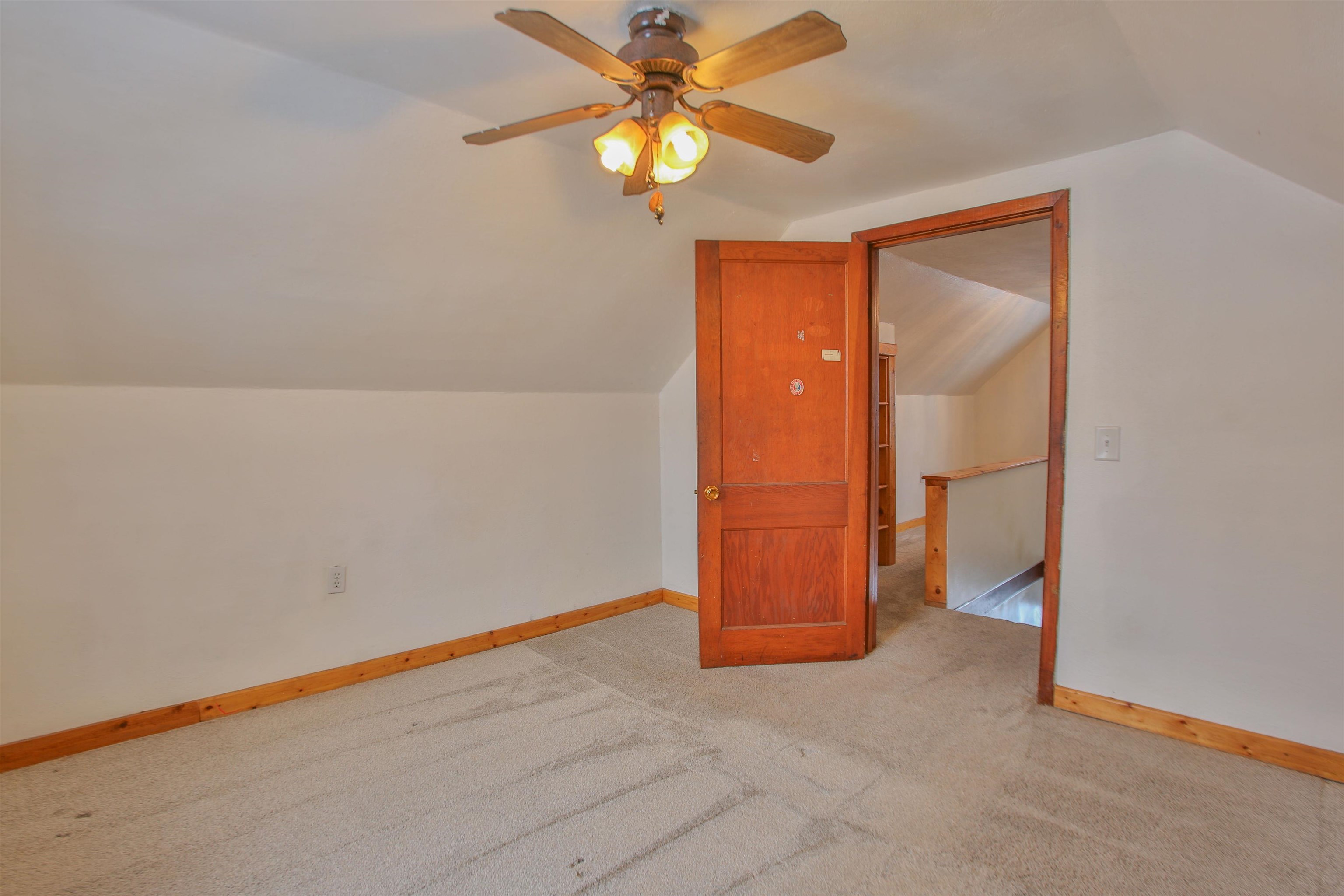 424 N 8TH AVENUE, Wausau, Wisconsin 54401, 2 Bedrooms Bedrooms, ,1 BathroomBathrooms,Residential,For Sale,424 N 8TH AVENUE,22600758