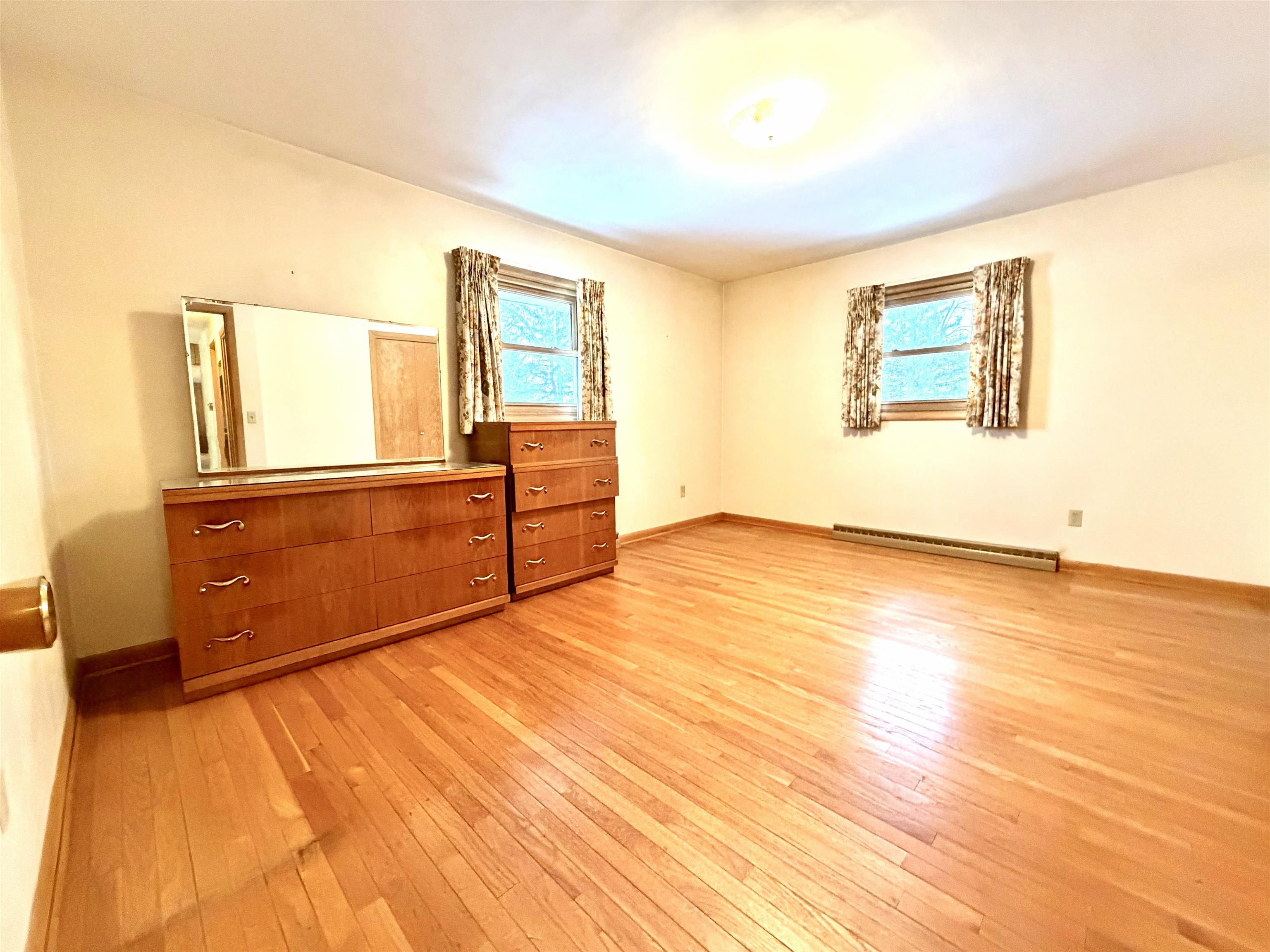 8201 COUNTY ROAD Y, Marshfield, Wisconsin 54449, 3 Bedrooms Bedrooms, ,1 BathroomBathrooms,Residential,For Sale,8201 COUNTY ROAD Y,22600759