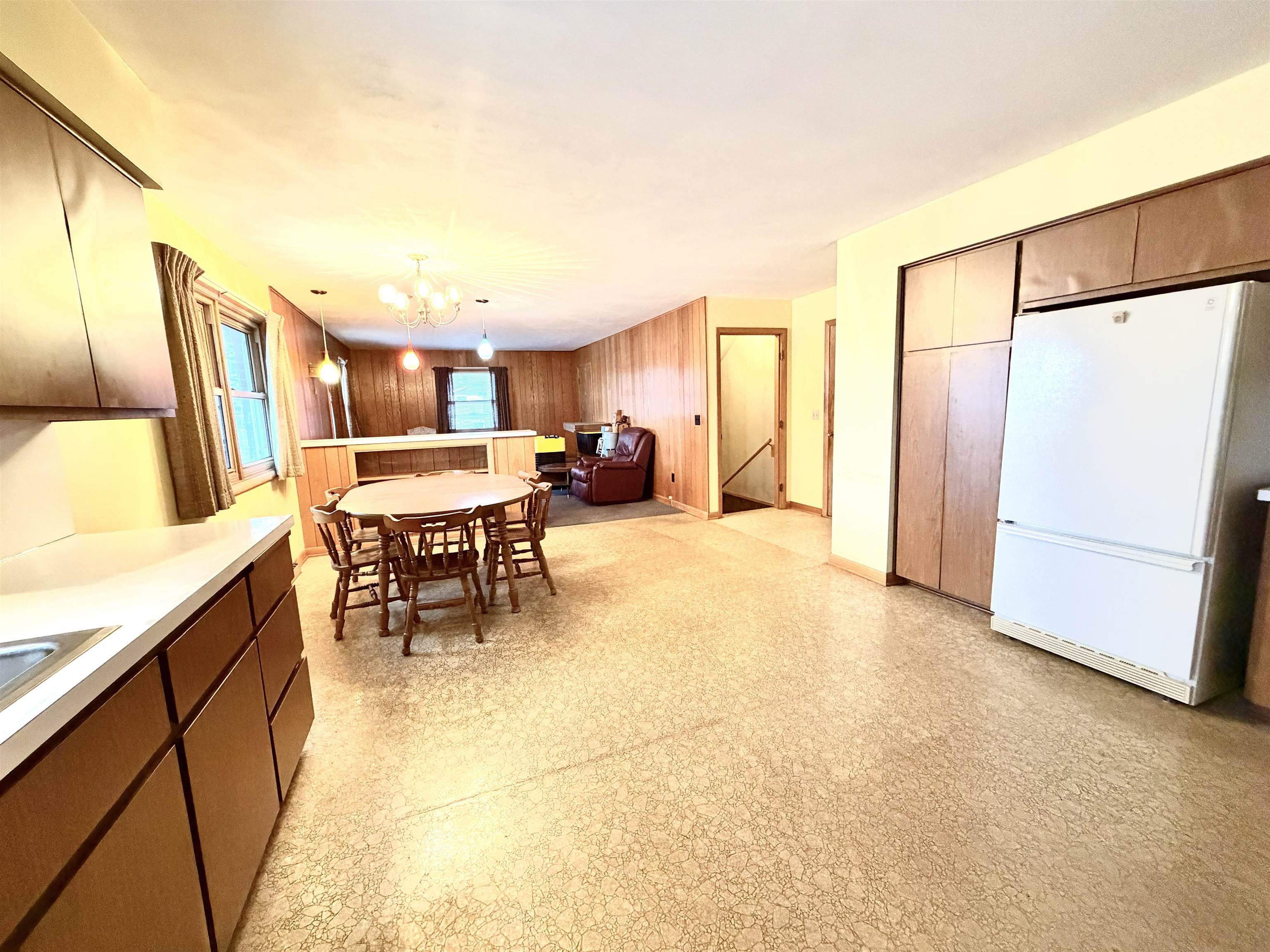 8201 COUNTY ROAD Y, Marshfield, Wisconsin 54449, 3 Bedrooms Bedrooms, ,1 BathroomBathrooms,Residential,For Sale,8201 COUNTY ROAD Y,22600759