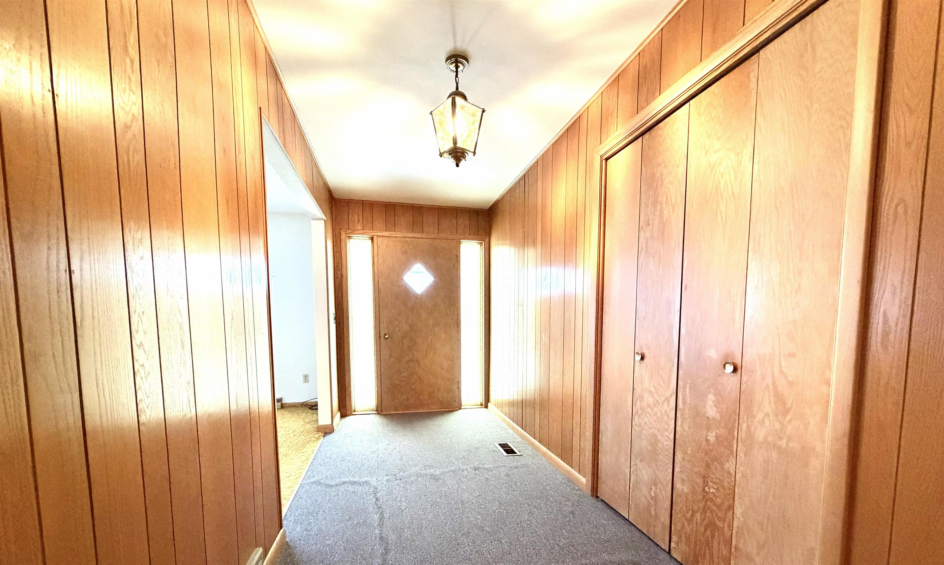 8201 COUNTY ROAD Y, Marshfield, Wisconsin 54449, 3 Bedrooms Bedrooms, ,1 BathroomBathrooms,Residential,For Sale,8201 COUNTY ROAD Y,22600759