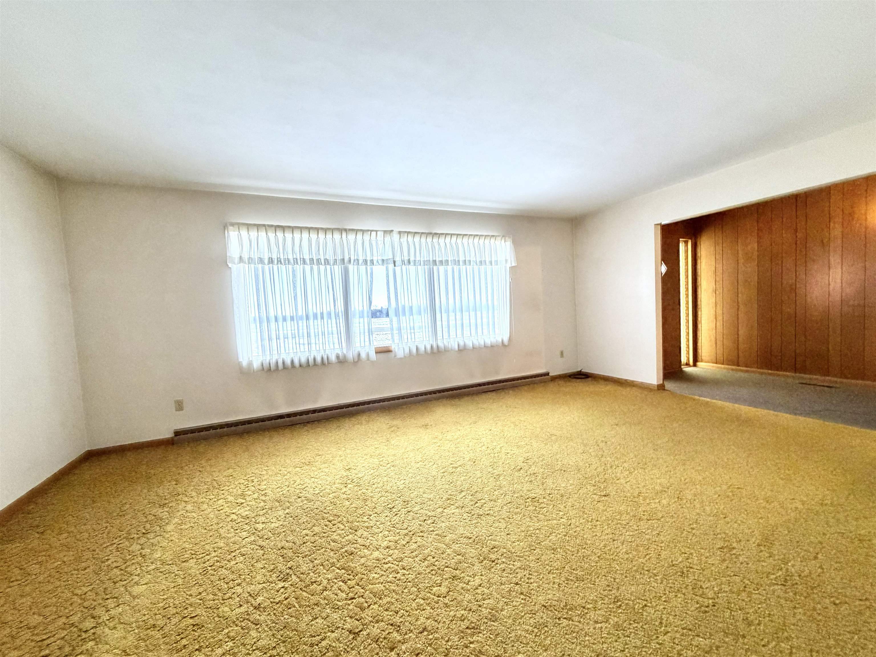 8201 COUNTY ROAD Y, Marshfield, Wisconsin 54449, 3 Bedrooms Bedrooms, ,1 BathroomBathrooms,Residential,For Sale,8201 COUNTY ROAD Y,22600759