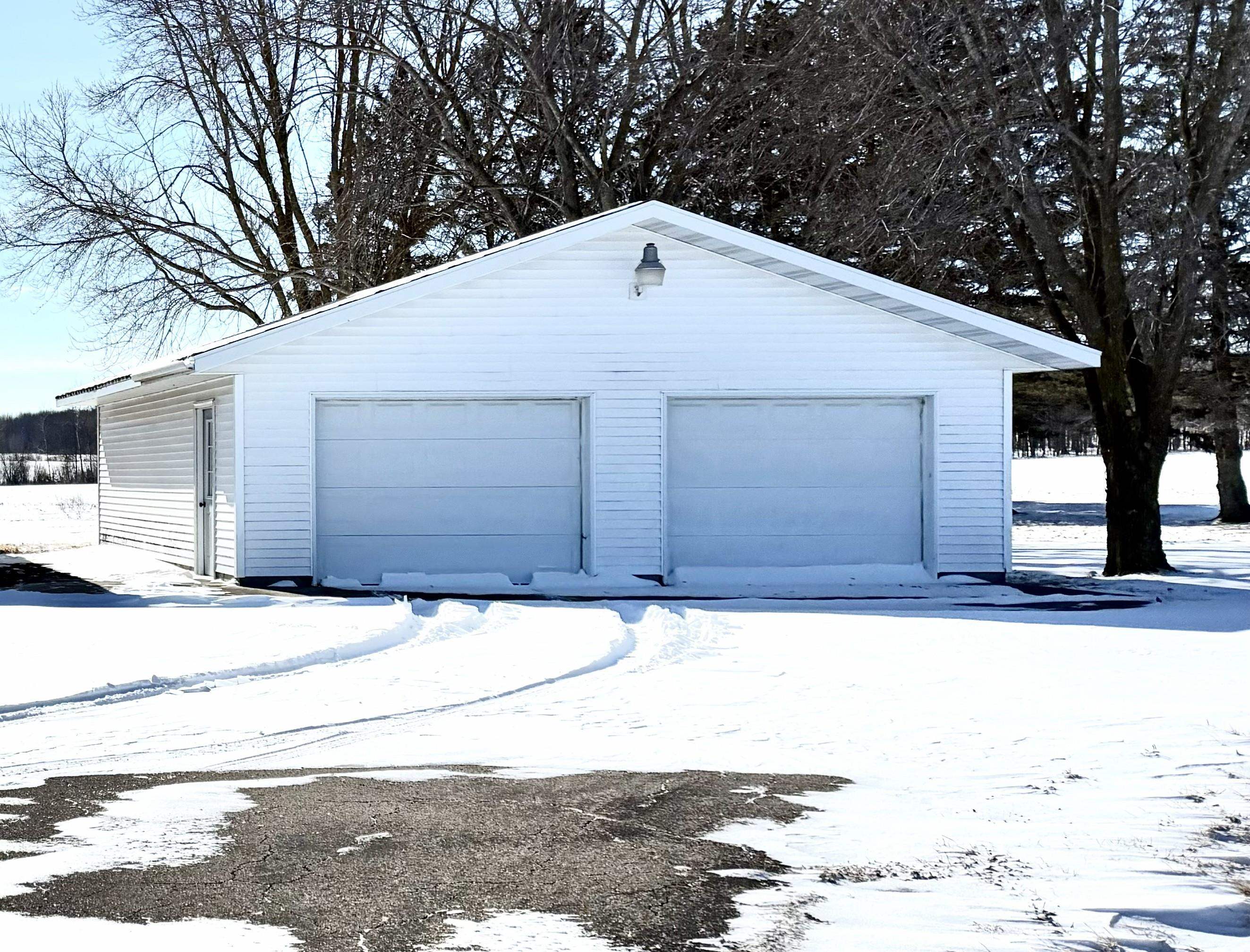 8201 COUNTY ROAD Y, Marshfield, Wisconsin 54449, 3 Bedrooms Bedrooms, ,1 BathroomBathrooms,Residential,For Sale,8201 COUNTY ROAD Y,22600759