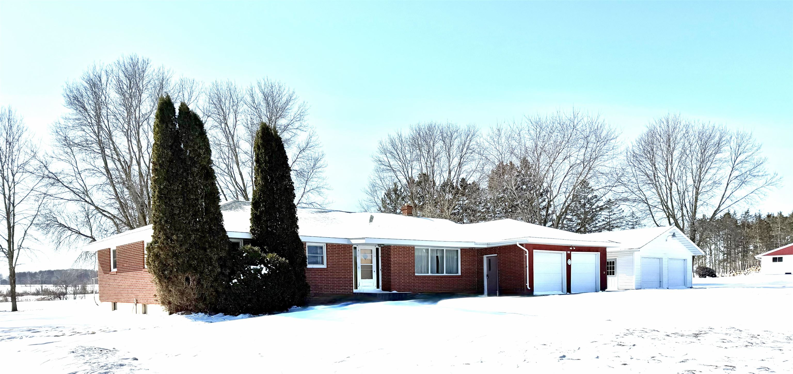 8201 COUNTY ROAD Y, Marshfield, Wisconsin 54449, 3 Bedrooms Bedrooms, ,1 BathroomBathrooms,Residential,For Sale,8201 COUNTY ROAD Y,22600759