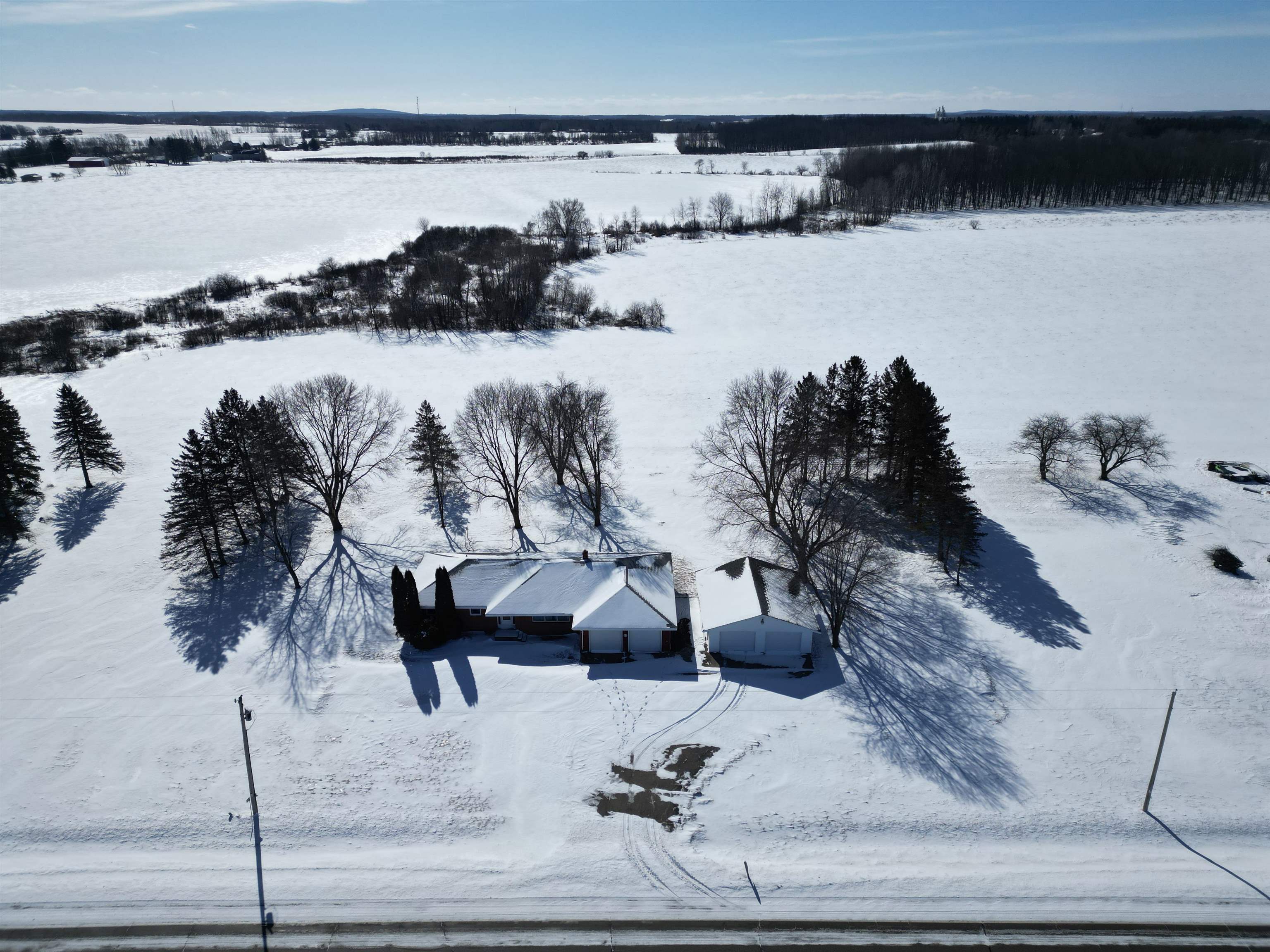 8201 COUNTY ROAD Y, Marshfield, Wisconsin 54449, 3 Bedrooms Bedrooms, ,1 BathroomBathrooms,Residential,For Sale,8201 COUNTY ROAD Y,22600759