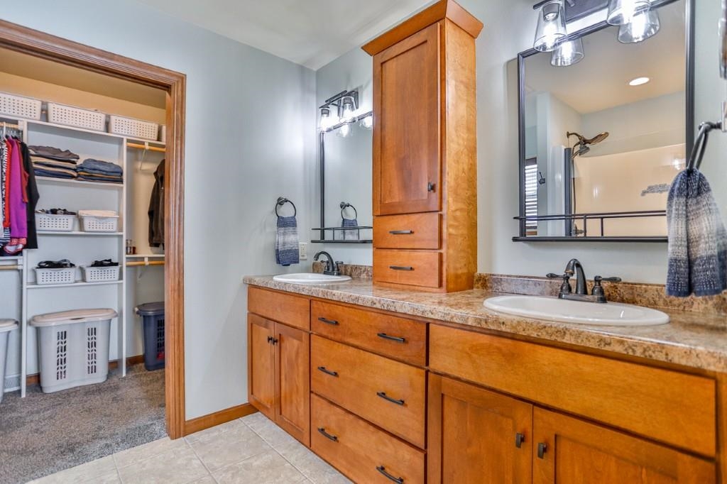 6003 FIELDCREST LANE, Weston, Wisconsin 54476, 5 Bedrooms Bedrooms, ,3 BathroomsBathrooms,Residential,For Sale,6003 FIELDCREST LANE,22600761