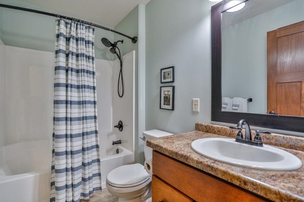 6003 FIELDCREST LANE, Weston, Wisconsin 54476, 5 Bedrooms Bedrooms, ,3 BathroomsBathrooms,Residential,For Sale,6003 FIELDCREST LANE,22600761