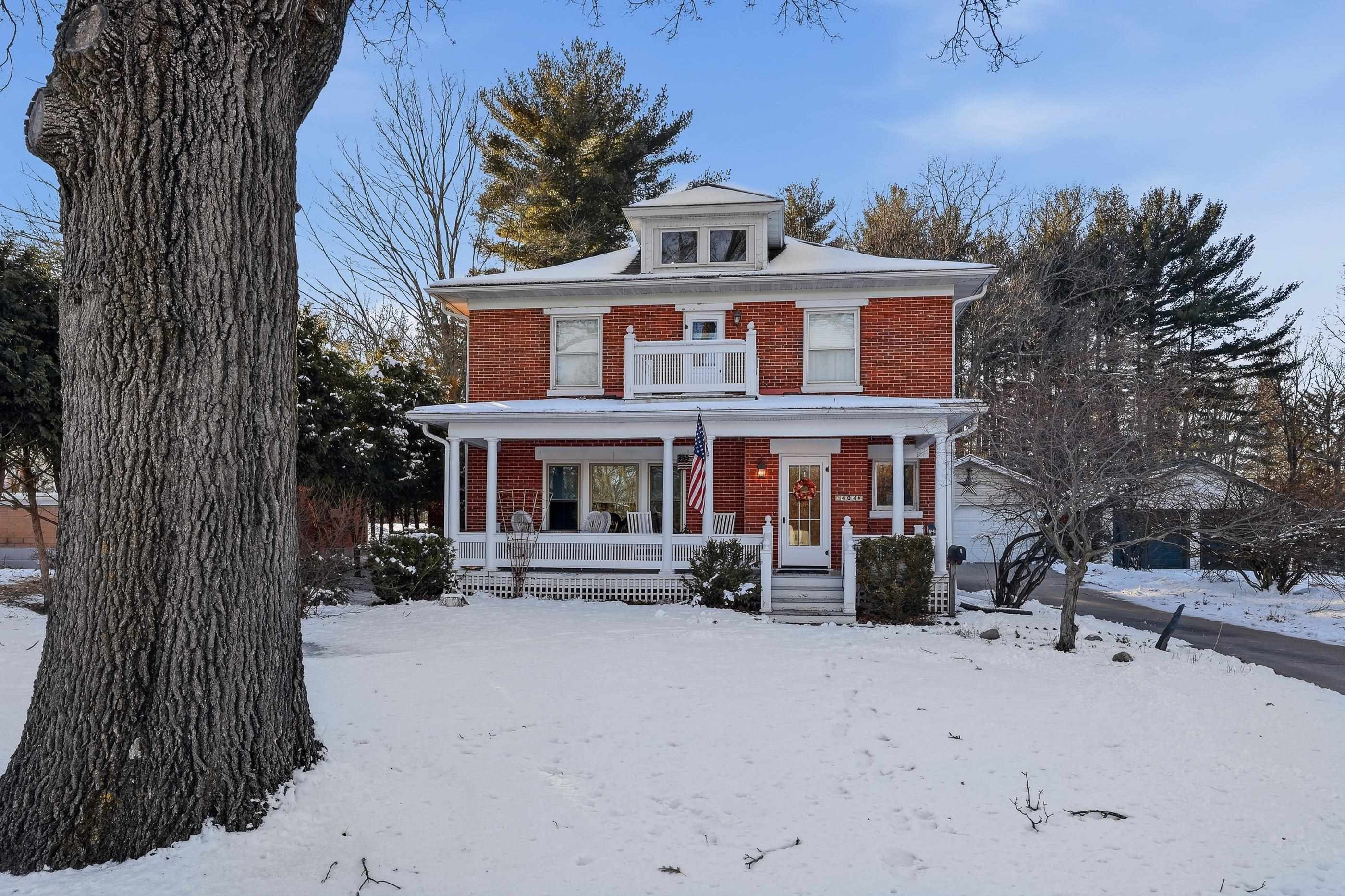 404 HIGH STREET, Waupaca, Wisconsin 54981, 4 Bedrooms Bedrooms, ,1 BathroomBathrooms,Residential,For Sale,404 HIGH STREET,22600762