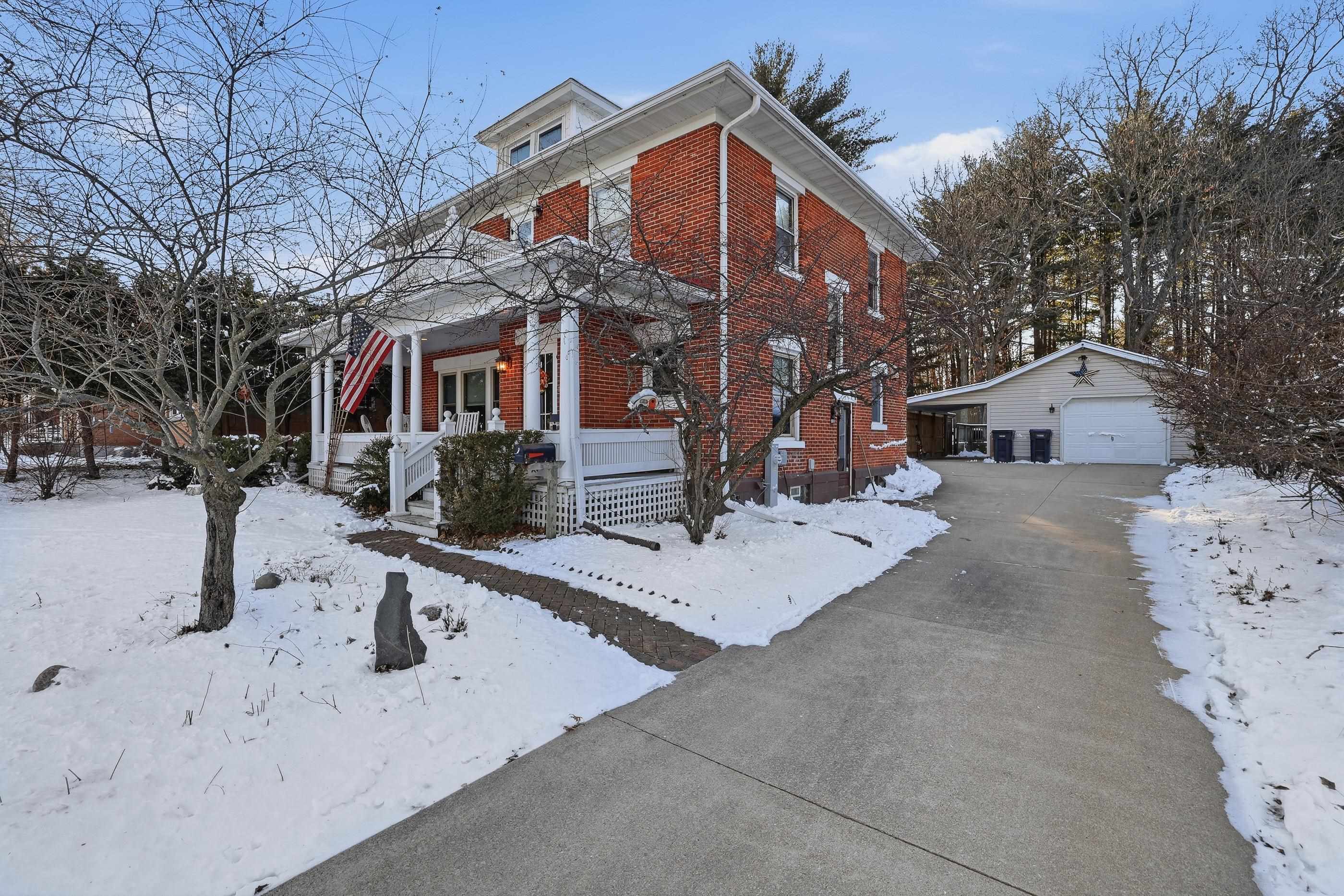 404 HIGH STREET, Waupaca, Wisconsin 54981, 4 Bedrooms Bedrooms, ,1 BathroomBathrooms,Residential,For Sale,404 HIGH STREET,22600762