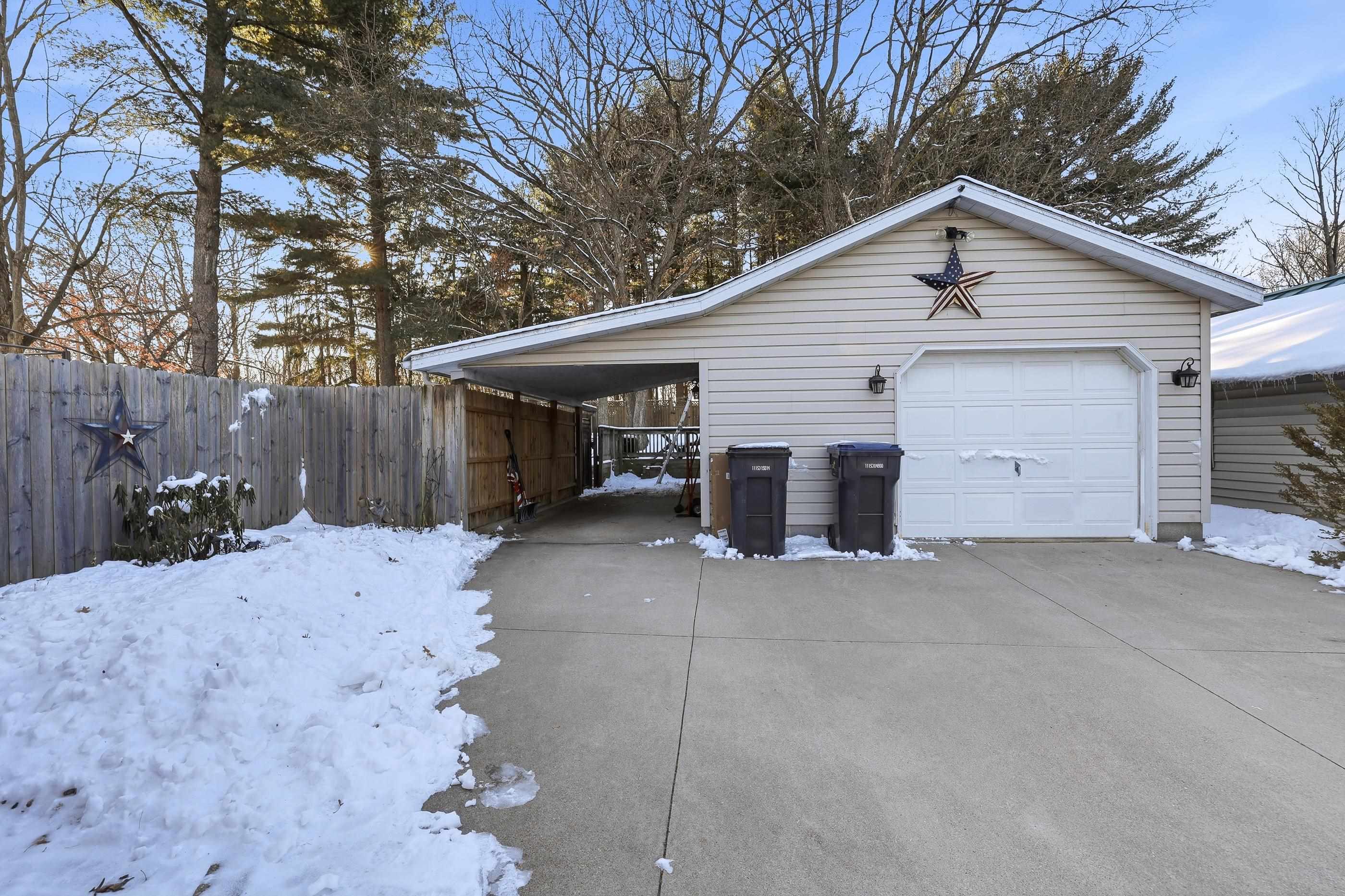 404 HIGH STREET, Waupaca, Wisconsin 54981, 4 Bedrooms Bedrooms, ,1 BathroomBathrooms,Residential,For Sale,404 HIGH STREET,22600762