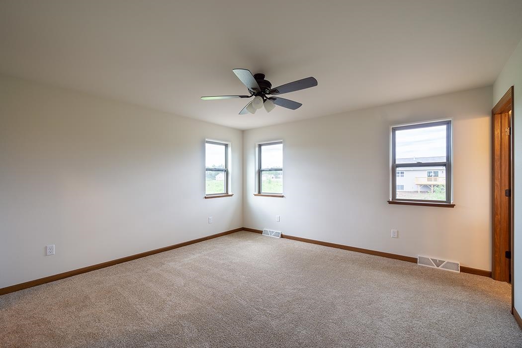 5589 FOREST CREEK ROAD, Stevens Point, Wisconsin 54482, 3 Bedrooms Bedrooms, ,2 BathroomsBathrooms,Residential,For Sale,5589 FOREST CREEK ROAD,22600764