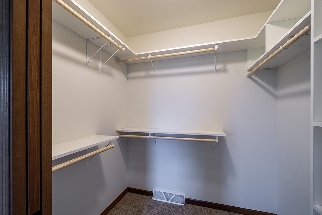 5589 FOREST CREEK ROAD, Stevens Point, Wisconsin 54482, 3 Bedrooms Bedrooms, ,2 BathroomsBathrooms,Residential,For Sale,5589 FOREST CREEK ROAD,22600764