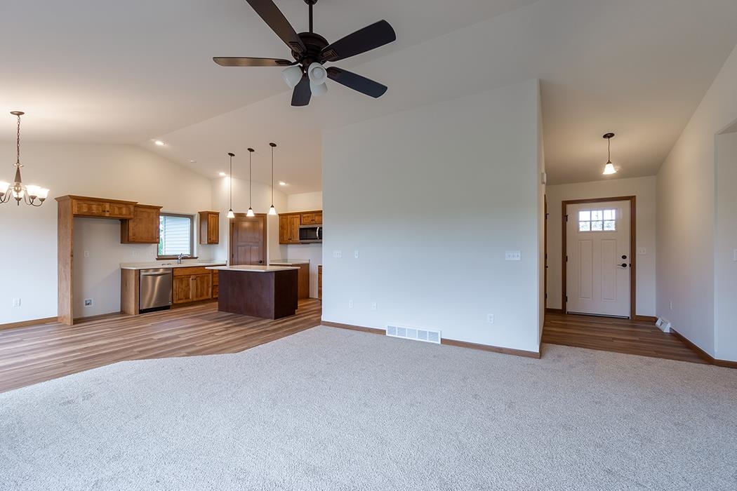 5589 FOREST CREEK ROAD, Stevens Point, Wisconsin 54482, 3 Bedrooms Bedrooms, ,2 BathroomsBathrooms,Residential,For Sale,5589 FOREST CREEK ROAD,22600764