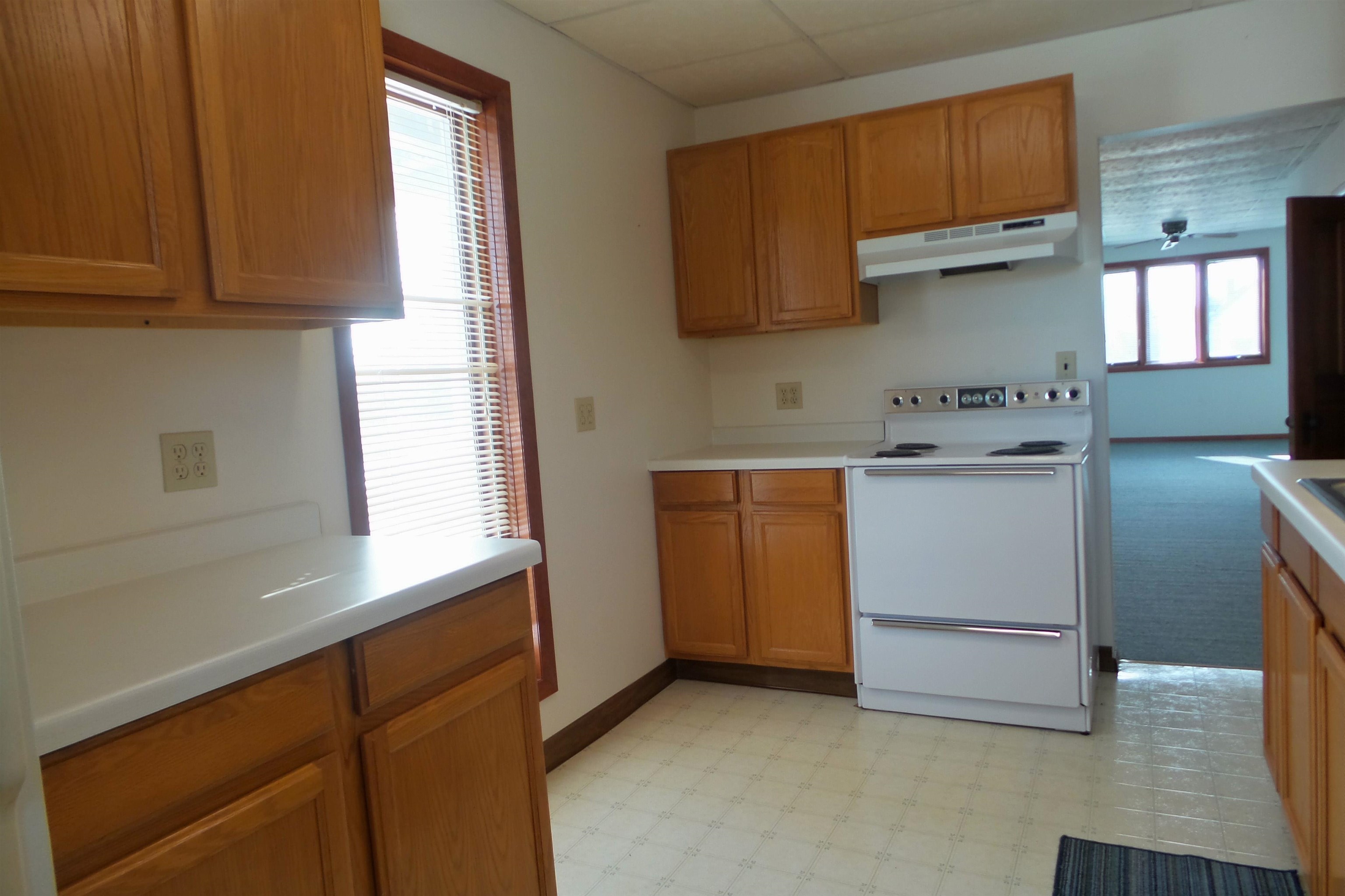 112 W SPRUCE STREET, Abbotsford, Wisconsin 54405, 6 Bedrooms Bedrooms, ,2 BathroomsBathrooms,Residential,For Sale,112 W SPRUCE STREET,22600767