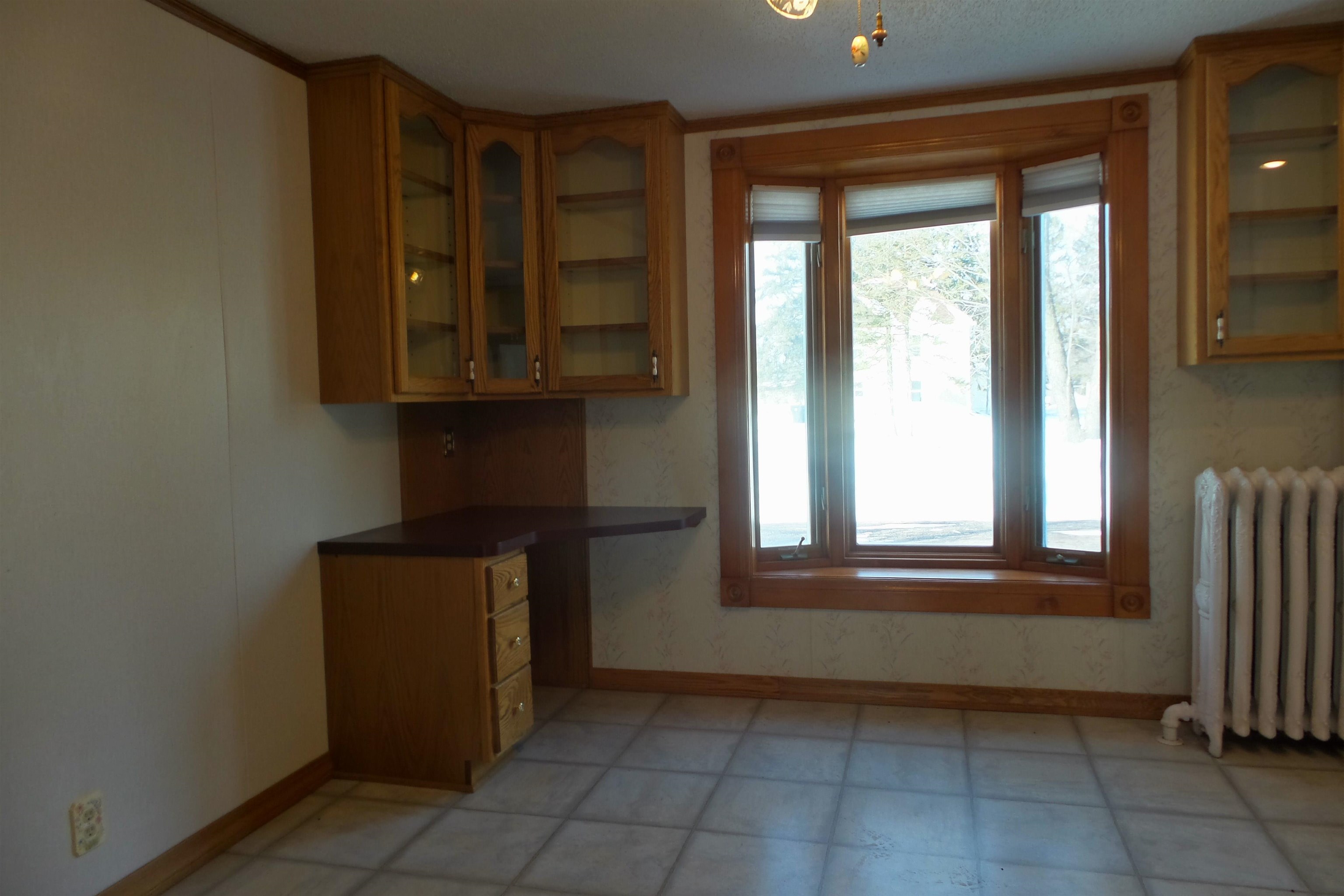 112 W SPRUCE STREET, Abbotsford, Wisconsin 54405, 6 Bedrooms Bedrooms, ,2 BathroomsBathrooms,Residential,For Sale,112 W SPRUCE STREET,22600767