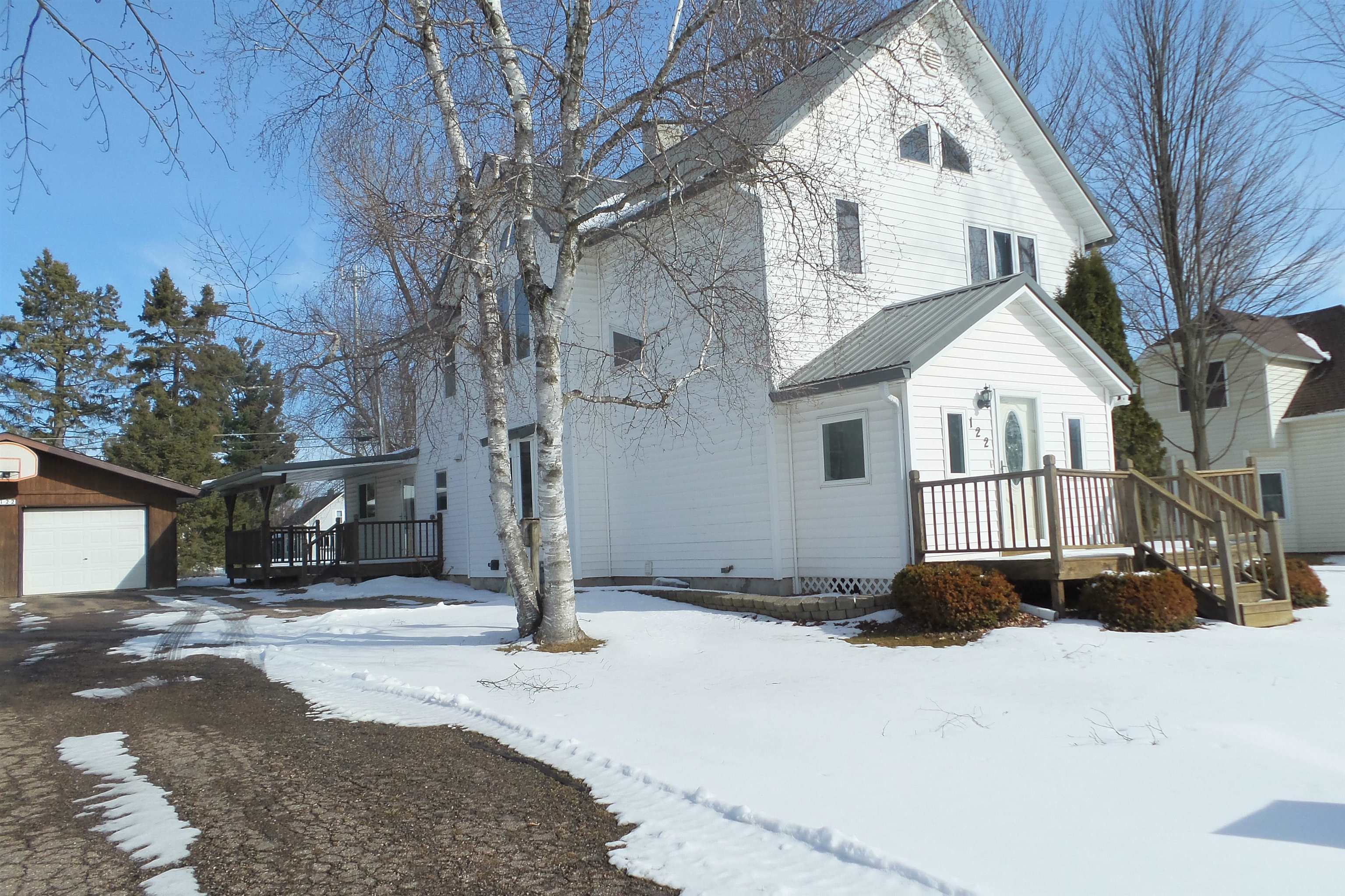 122 W SPRUCE STREET, Abbotsford, Wisconsin 54405, ,Multi-family,For Sale,122 W SPRUCE STREET,22600768