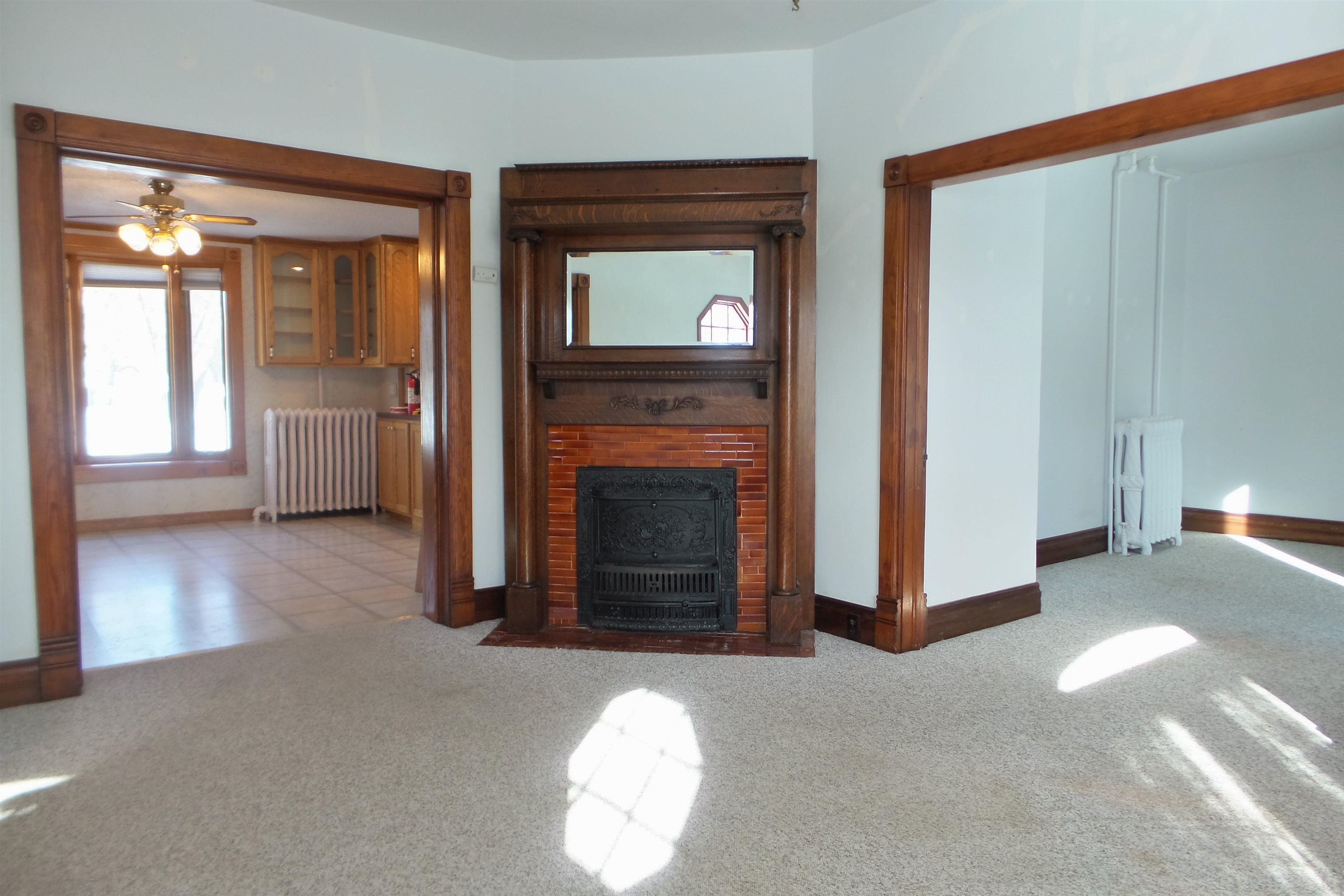 122 W SPRUCE STREET, Abbotsford, Wisconsin 54405, ,Multi-family,For Sale,122 W SPRUCE STREET,22600768