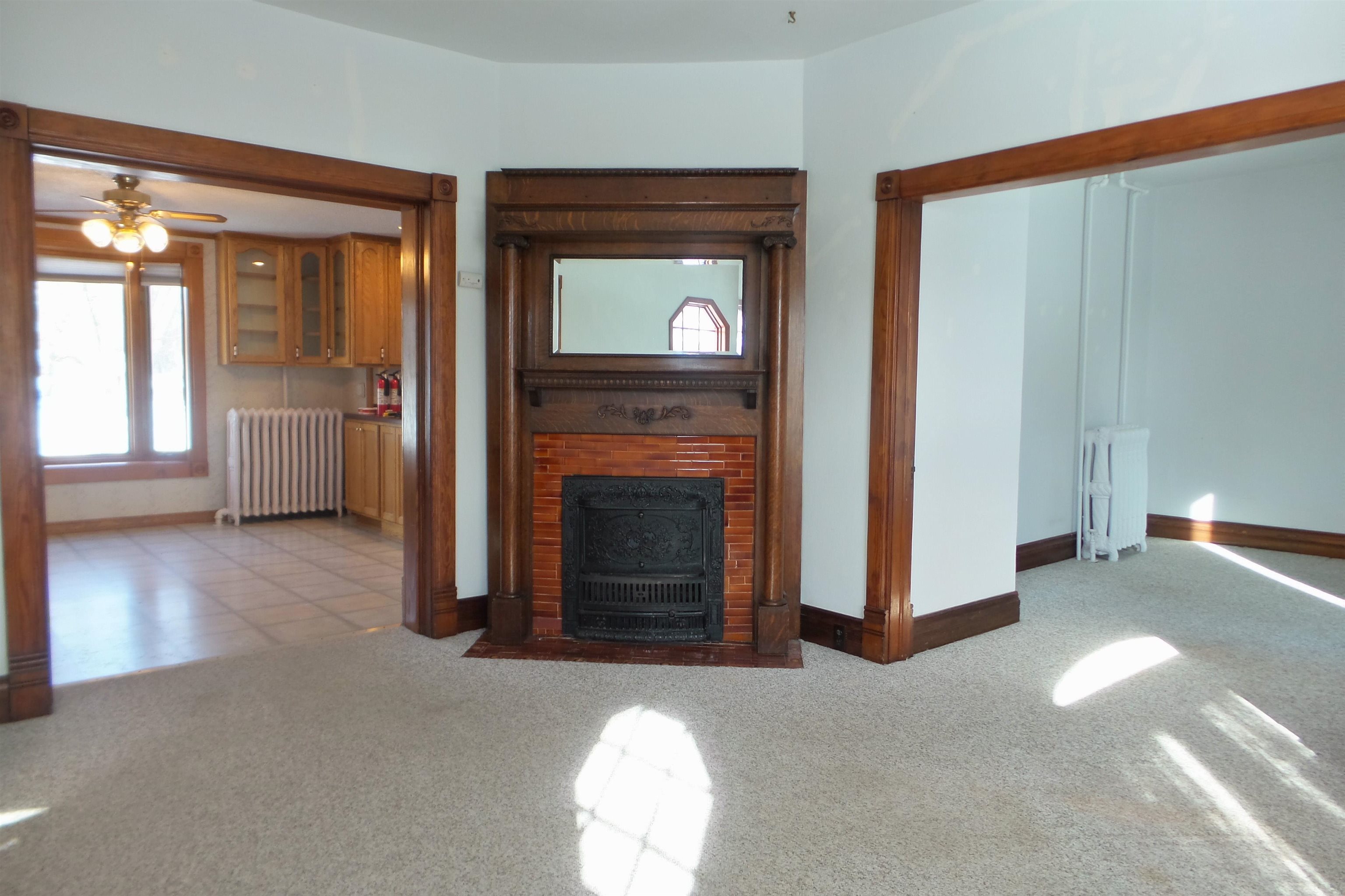 122 W SPRUCE STREET, Abbotsford, Wisconsin 54405, ,Multi-family,For Sale,122 W SPRUCE STREET,22600768