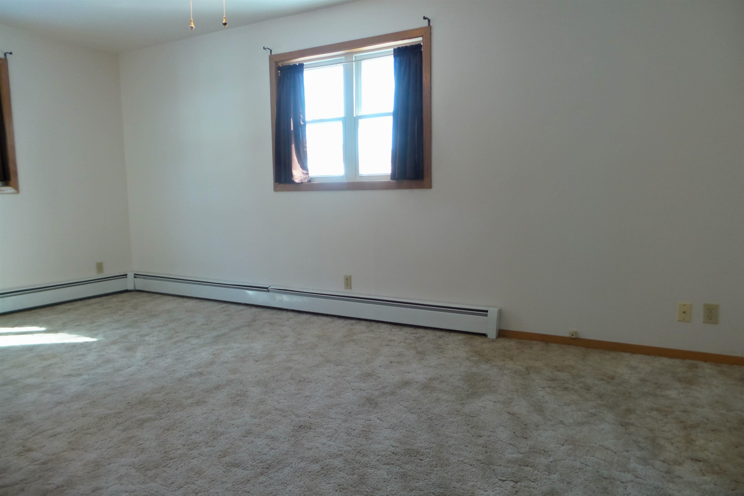 122 W SPRUCE STREET, Abbotsford, Wisconsin 54405, ,Multi-family,For Sale,122 W SPRUCE STREET,22600768