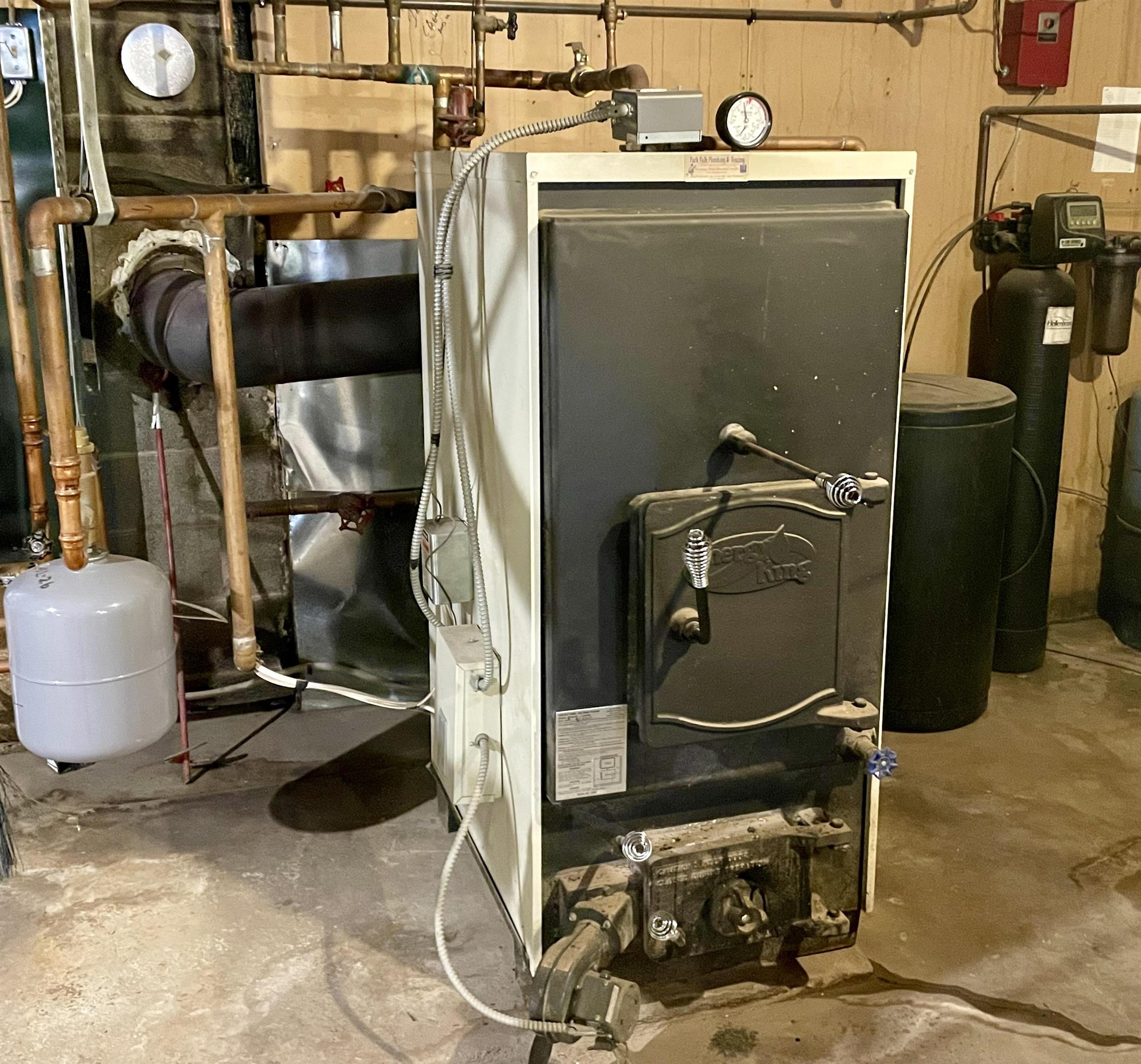 W9106 POPPLE HILL ROAD, Phillips, Wisconsin 54555, 4 Bedrooms Bedrooms, ,2 BathroomsBathrooms,Residential,For Sale,W9106 POPPLE HILL ROAD,22600769