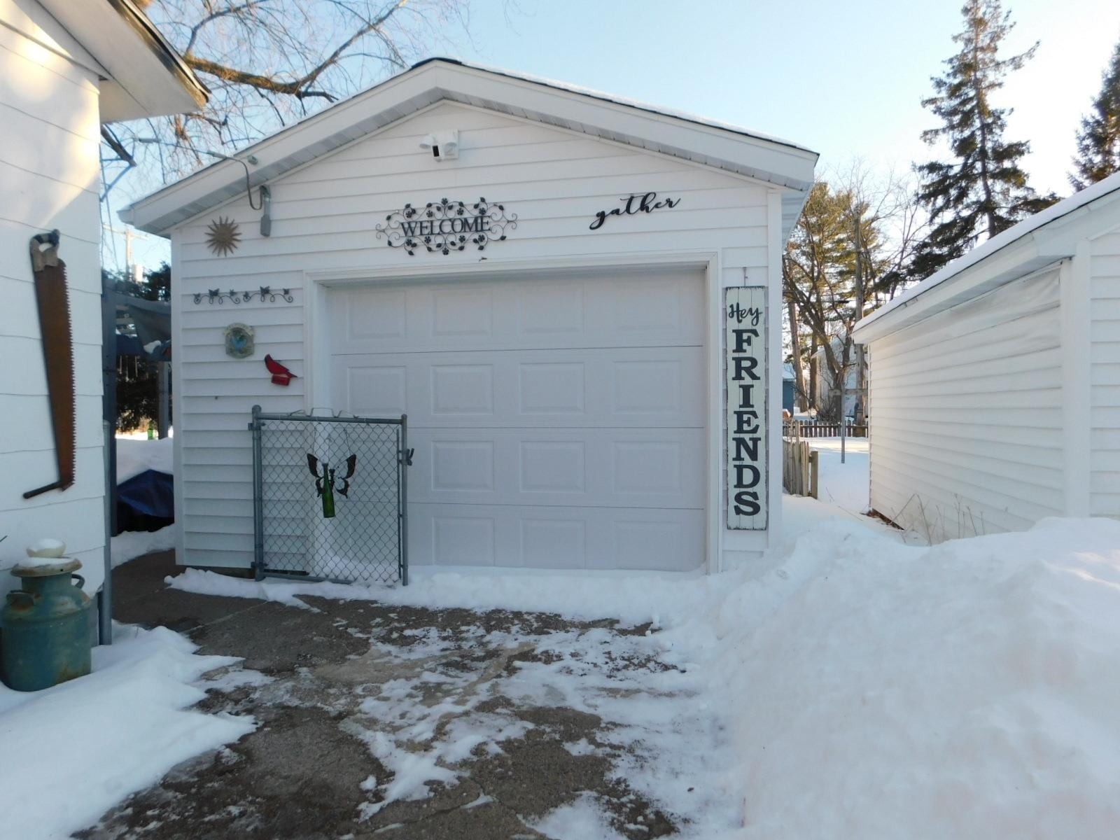 1407 E 7TH STREET, Merrill, Wisconsin 54452, 2 Bedrooms Bedrooms, ,1 BathroomBathrooms,Residential,For Sale,1407 E 7TH STREET,22600774