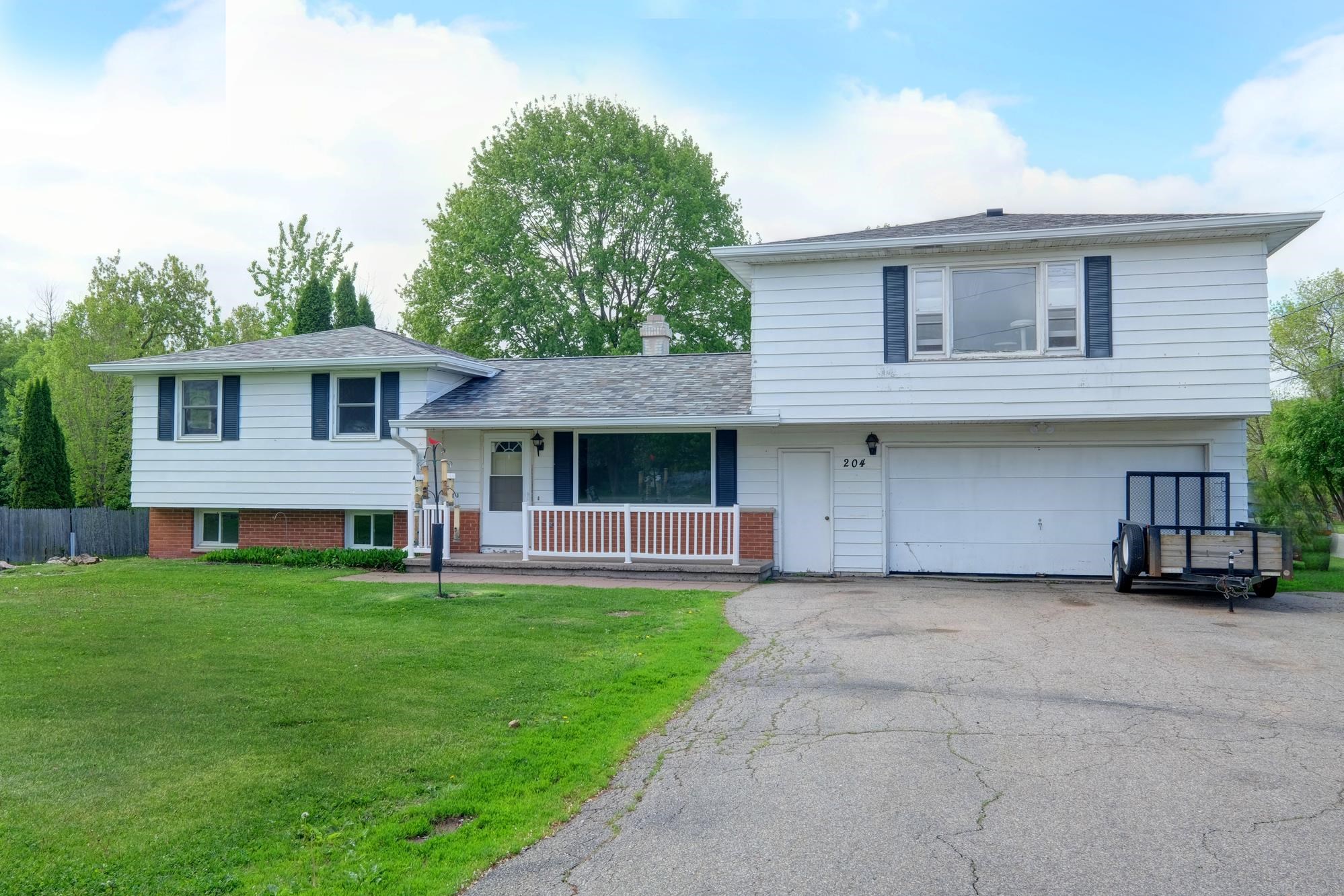 204 E CHESAK AVENUE, Edgar, Wisconsin 54426, 3 Bedrooms Bedrooms, ,1 BathroomBathrooms,Multi-family,For Sale,204 E CHESAK AVENUE,22600776