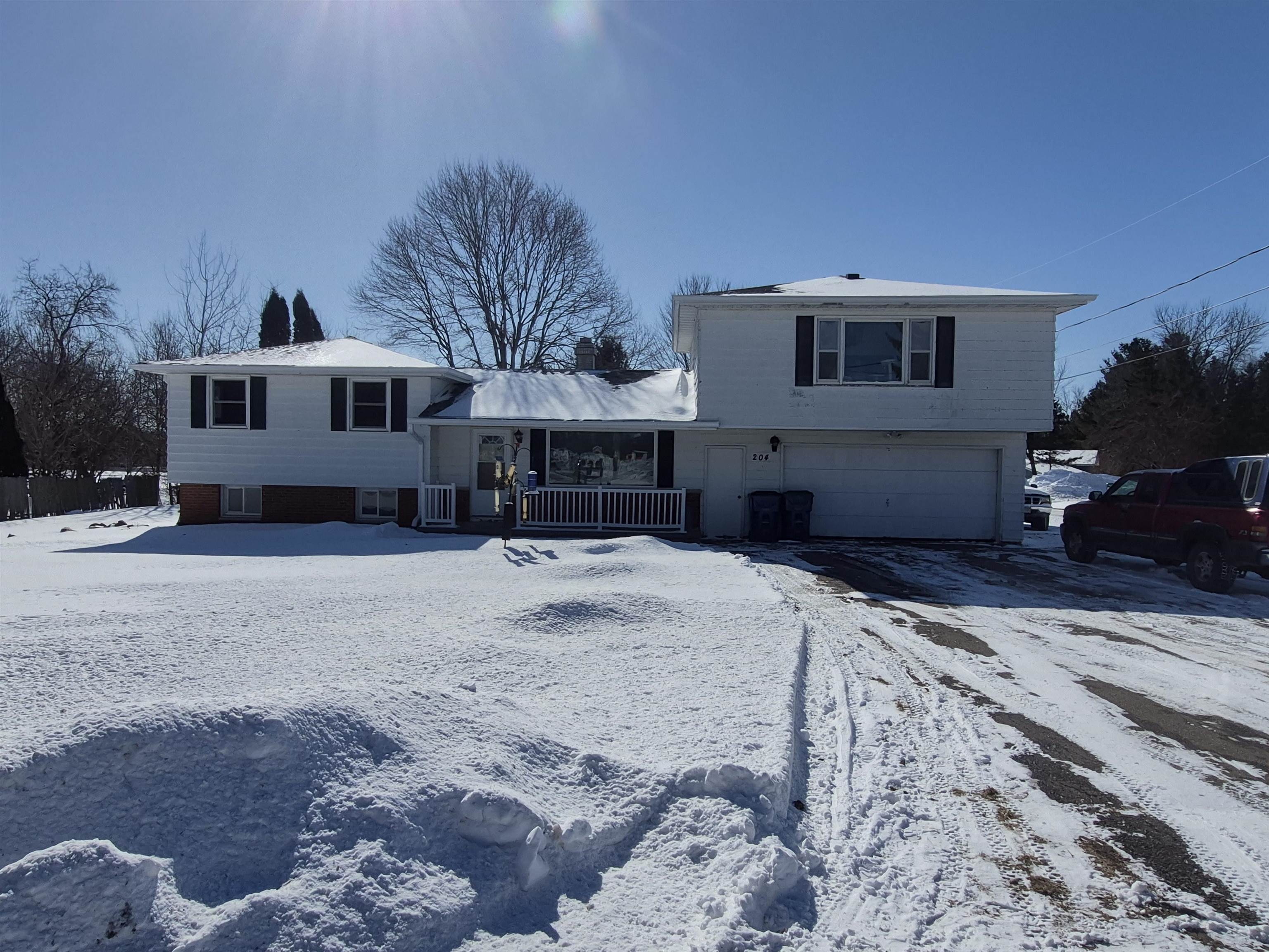 204 E CHESAK AVENUE, Edgar, Wisconsin 54426, 3 Bedrooms Bedrooms, ,1 BathroomBathrooms,Multi-family,For Sale,204 E CHESAK AVENUE,22600776