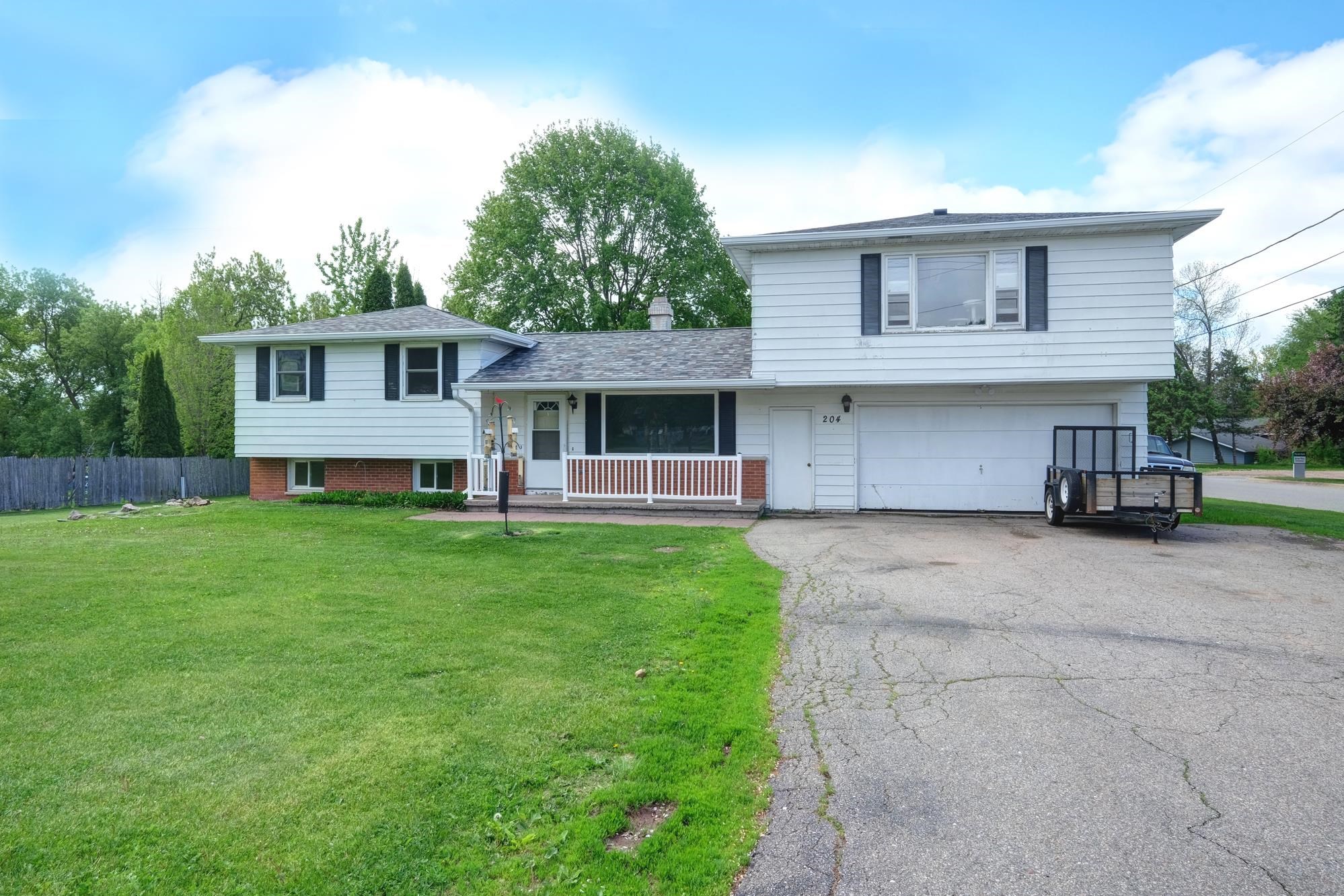 204 E CHESAK AVENUE, Edgar, Wisconsin 54426, 3 Bedrooms Bedrooms, ,1 BathroomBathrooms,Multi-family,For Sale,204 E CHESAK AVENUE,22600776