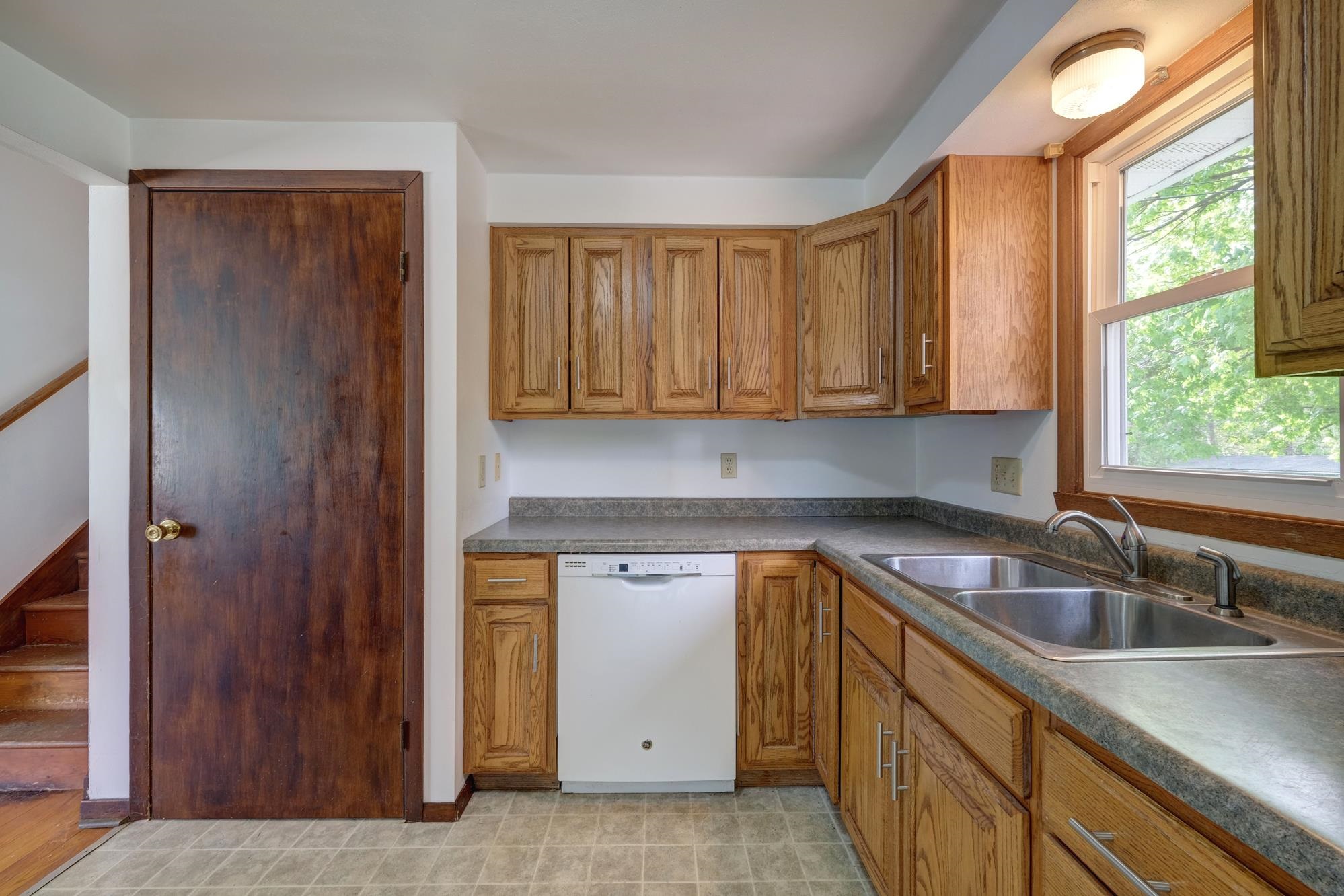 204 E CHESAK AVENUE, Edgar, Wisconsin 54426, 3 Bedrooms Bedrooms, ,1 BathroomBathrooms,Multi-family,For Sale,204 E CHESAK AVENUE,22600776