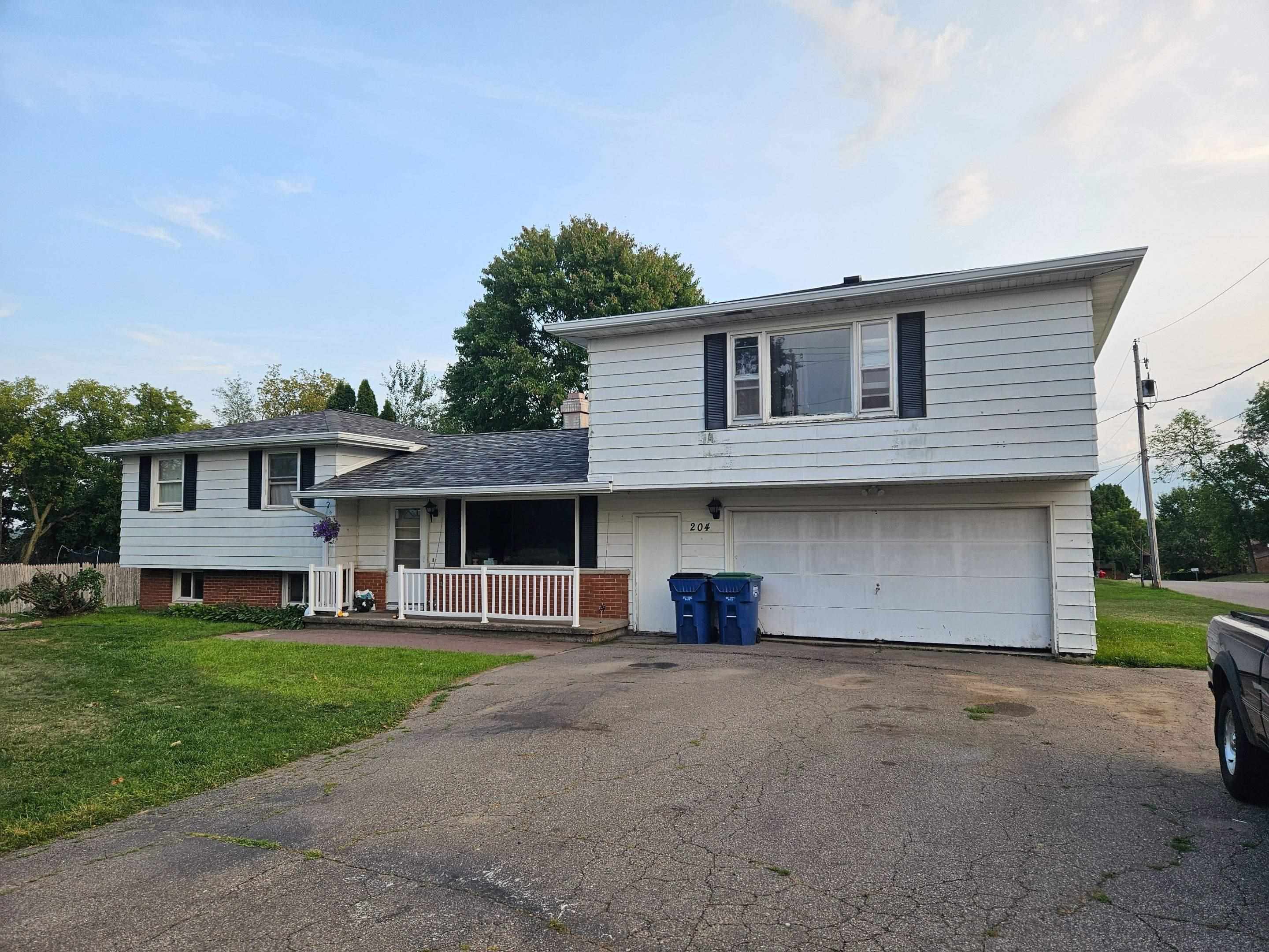 204 E CHESAK AVENUE, Edgar, Wisconsin 54426, 3 Bedrooms Bedrooms, ,1 BathroomBathrooms,Multi-family,For Sale,204 E CHESAK AVENUE,22600776