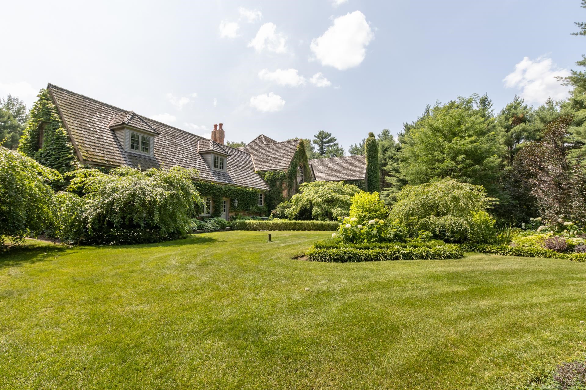 145683 FLINT CREEK CIRCLE, Wausau, Wisconsin 54401, 4 Bedrooms Bedrooms, ,3 BathroomsBathrooms,Residential,For Sale,145683 FLINT CREEK CIRCLE,22600777